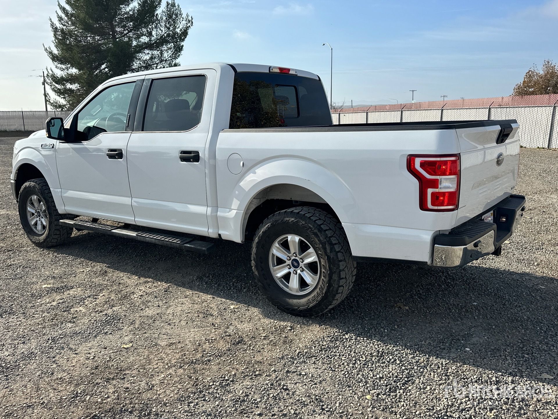 General Appearance with Imagen: esquina trasera izquierda