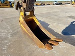 Specialty with Backhoe / Excavator Bucket Condition