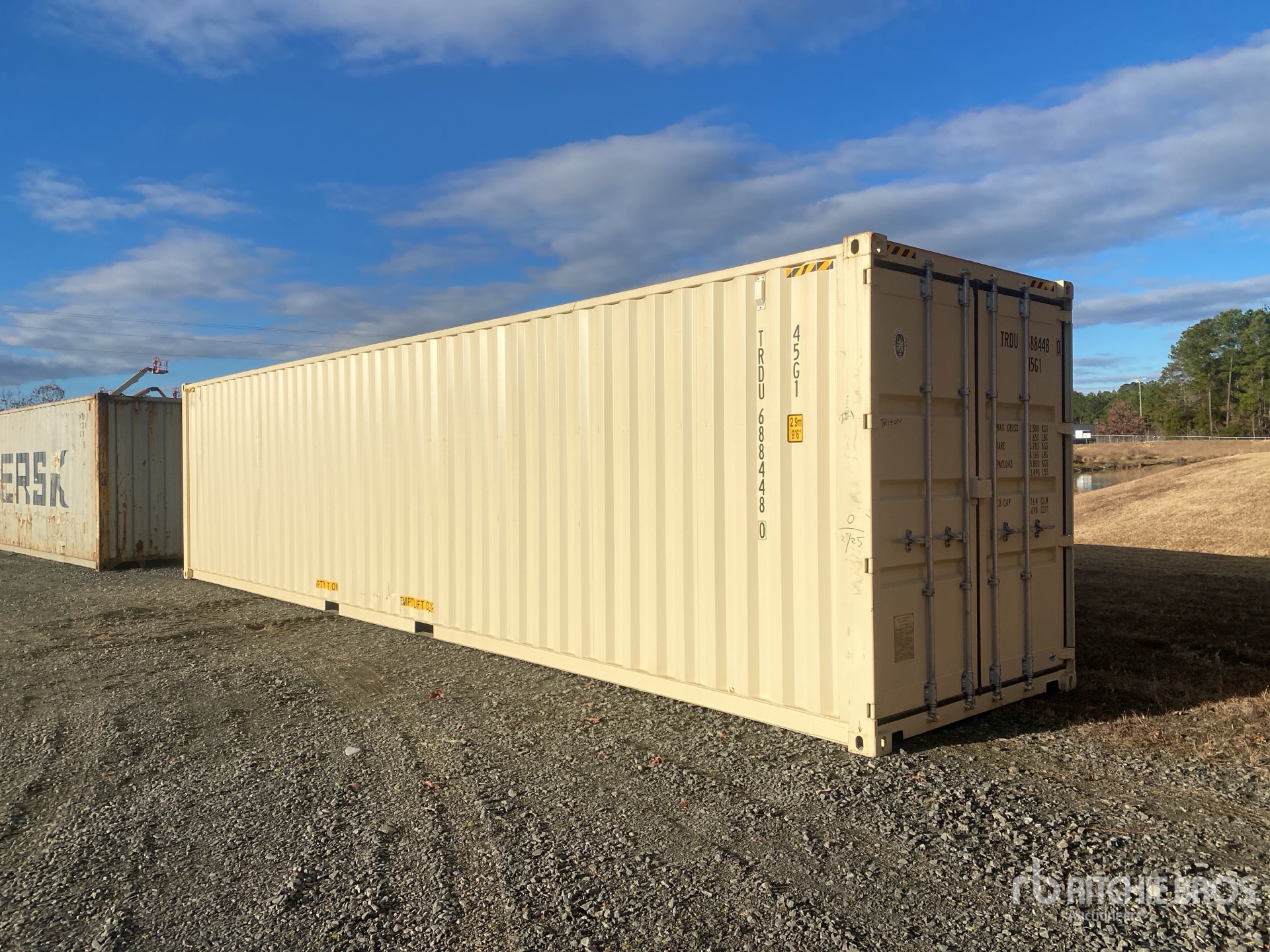 General Appearance with Picture, Right Front Corner