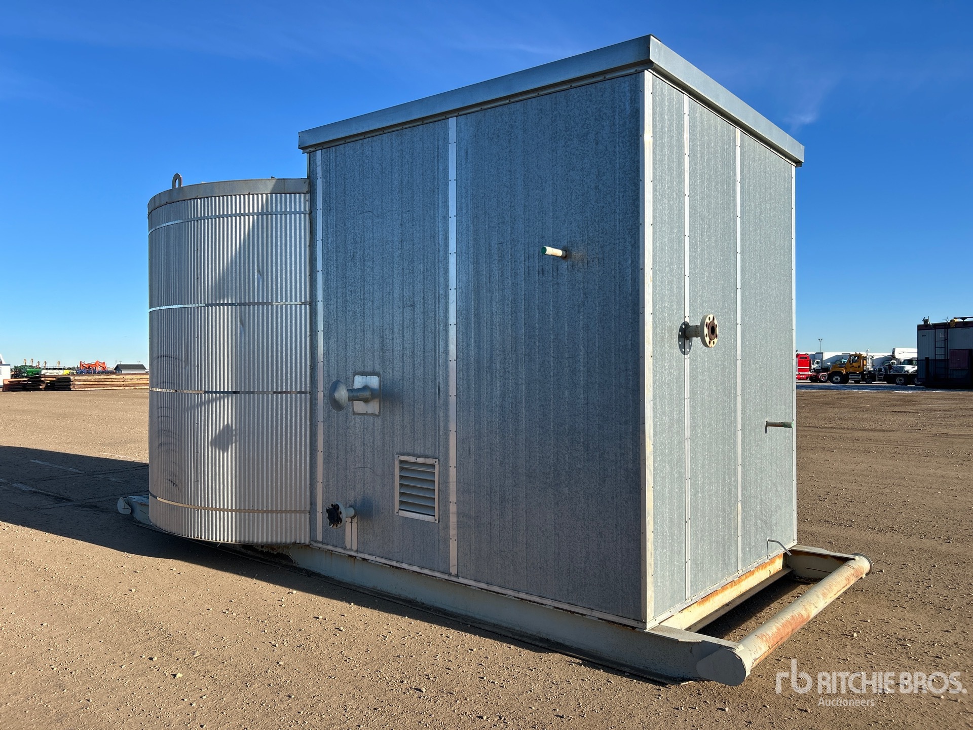 General Appearance with Picture, Right Front Corner