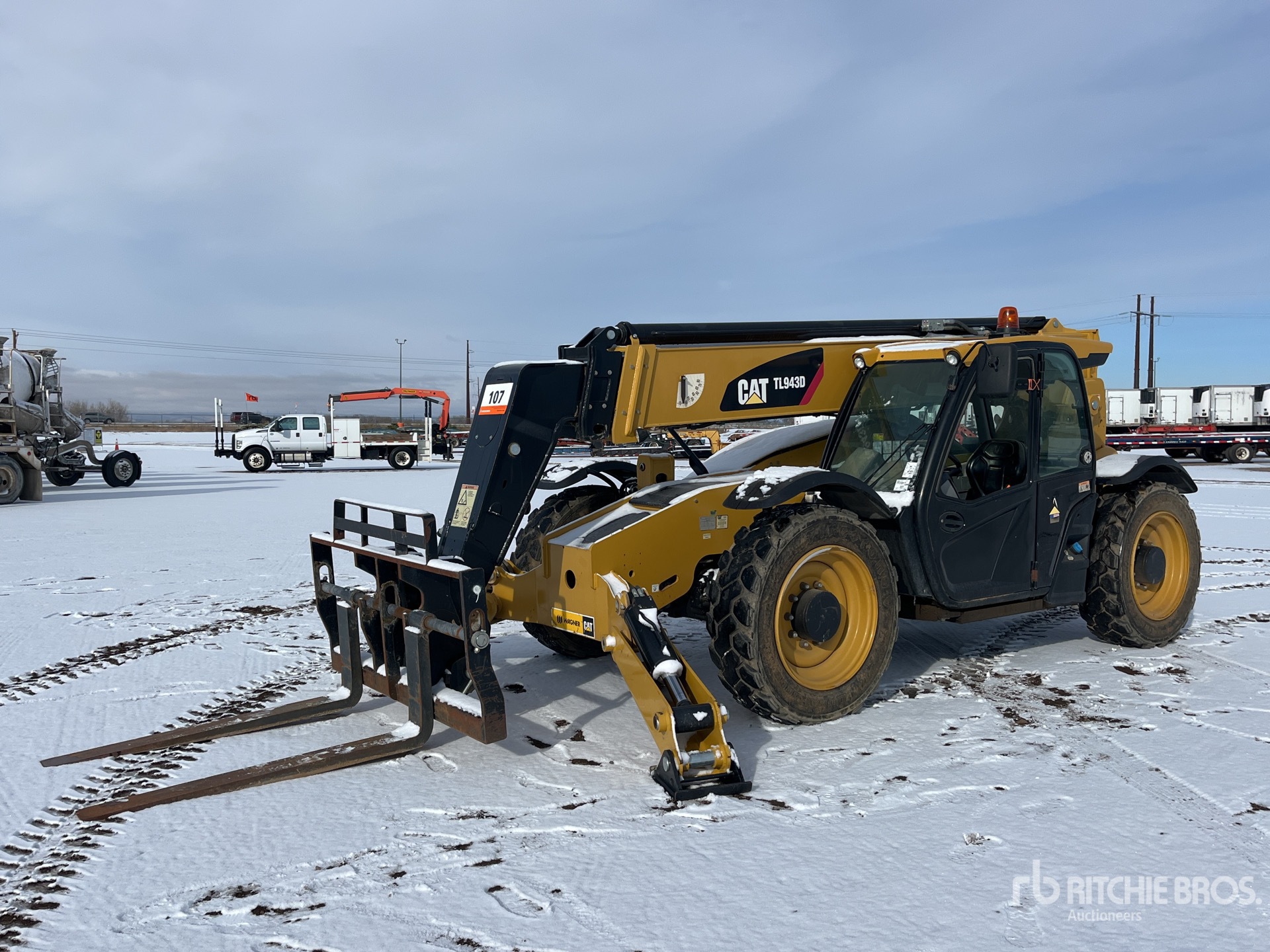 General Appearance with Foto, angolo anteriore sinistro