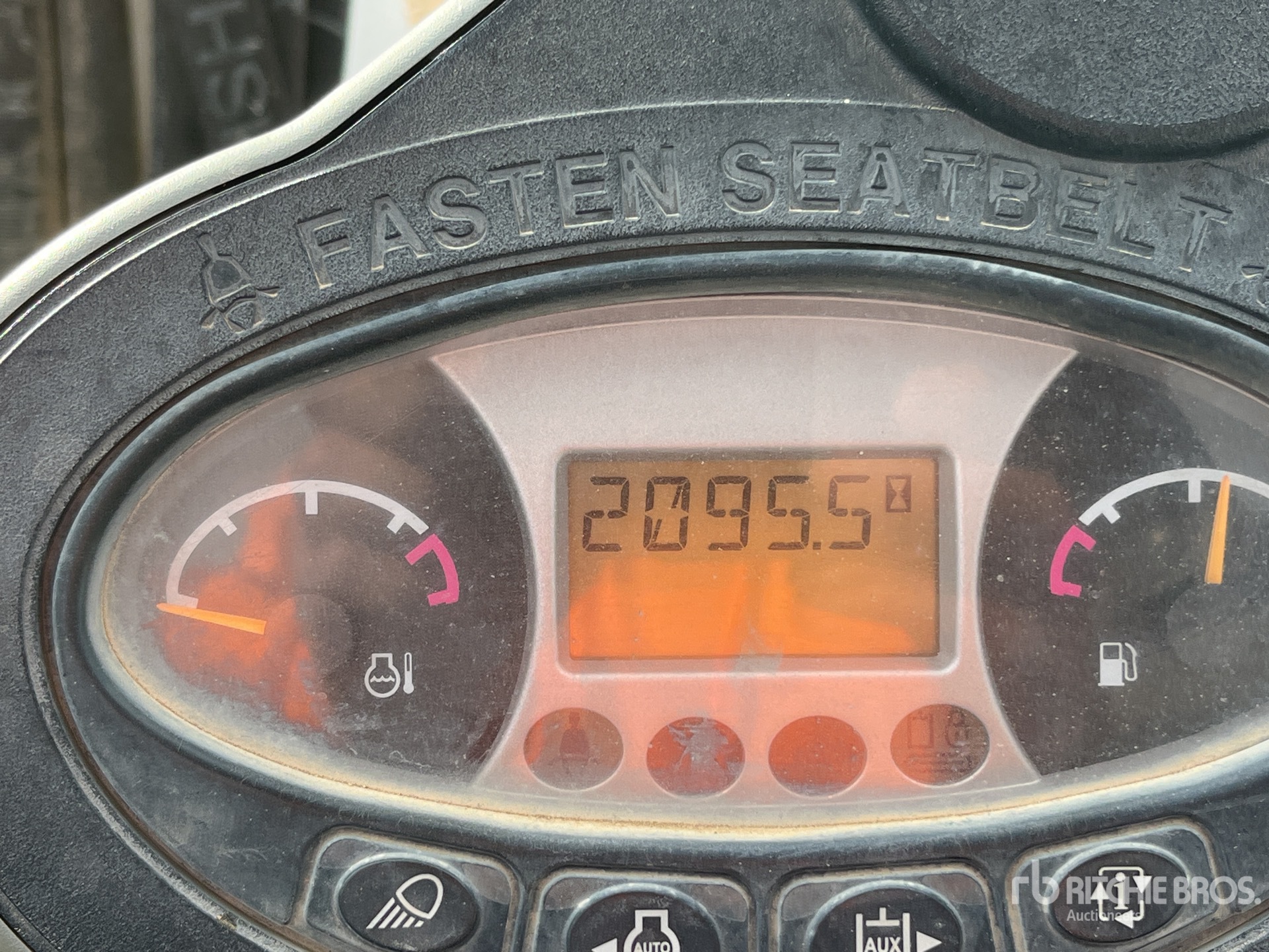 General Appearance with Horímetro / Odómetro