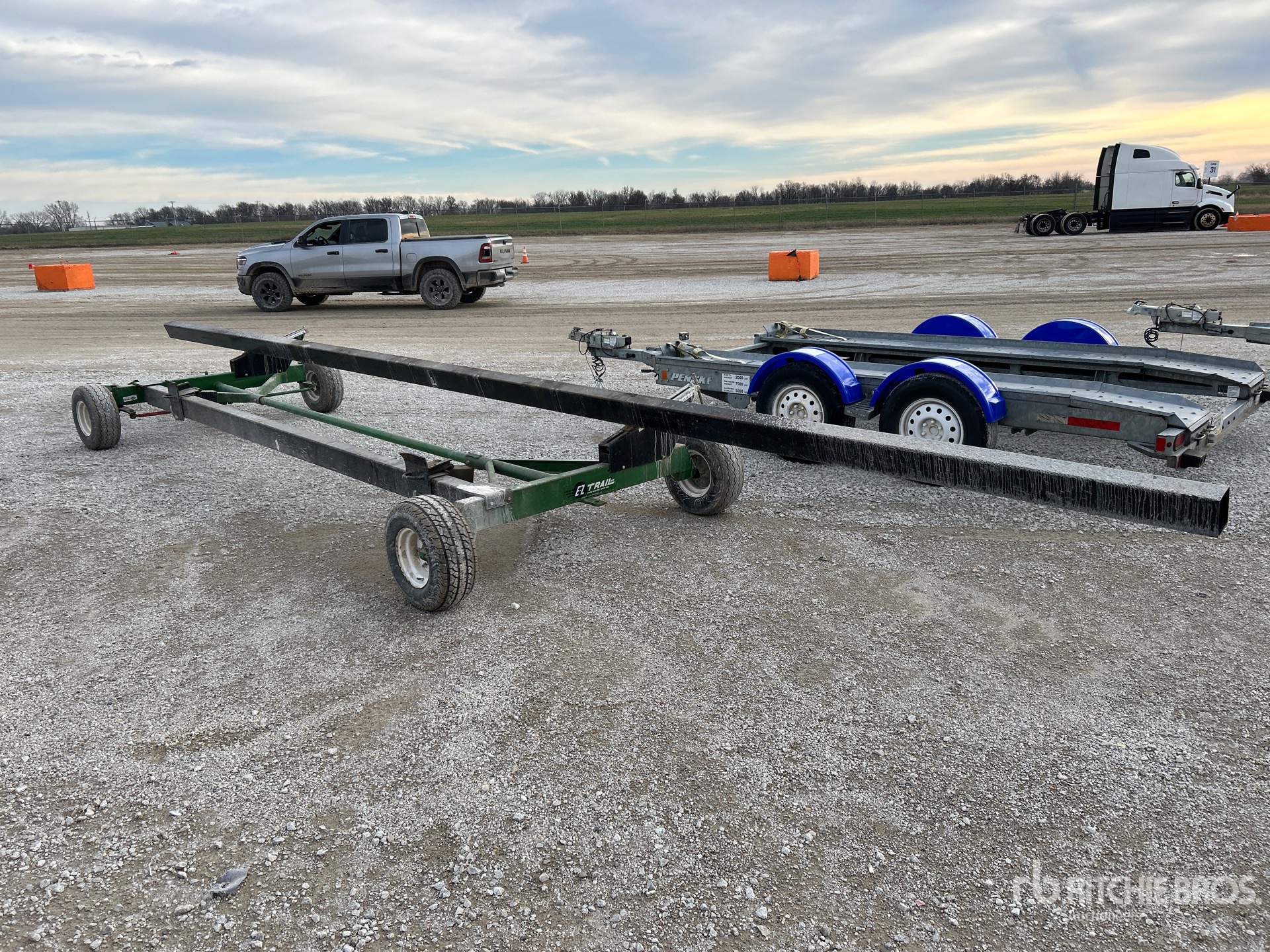 General Appearance with Imagen: esquina trasera izquierda