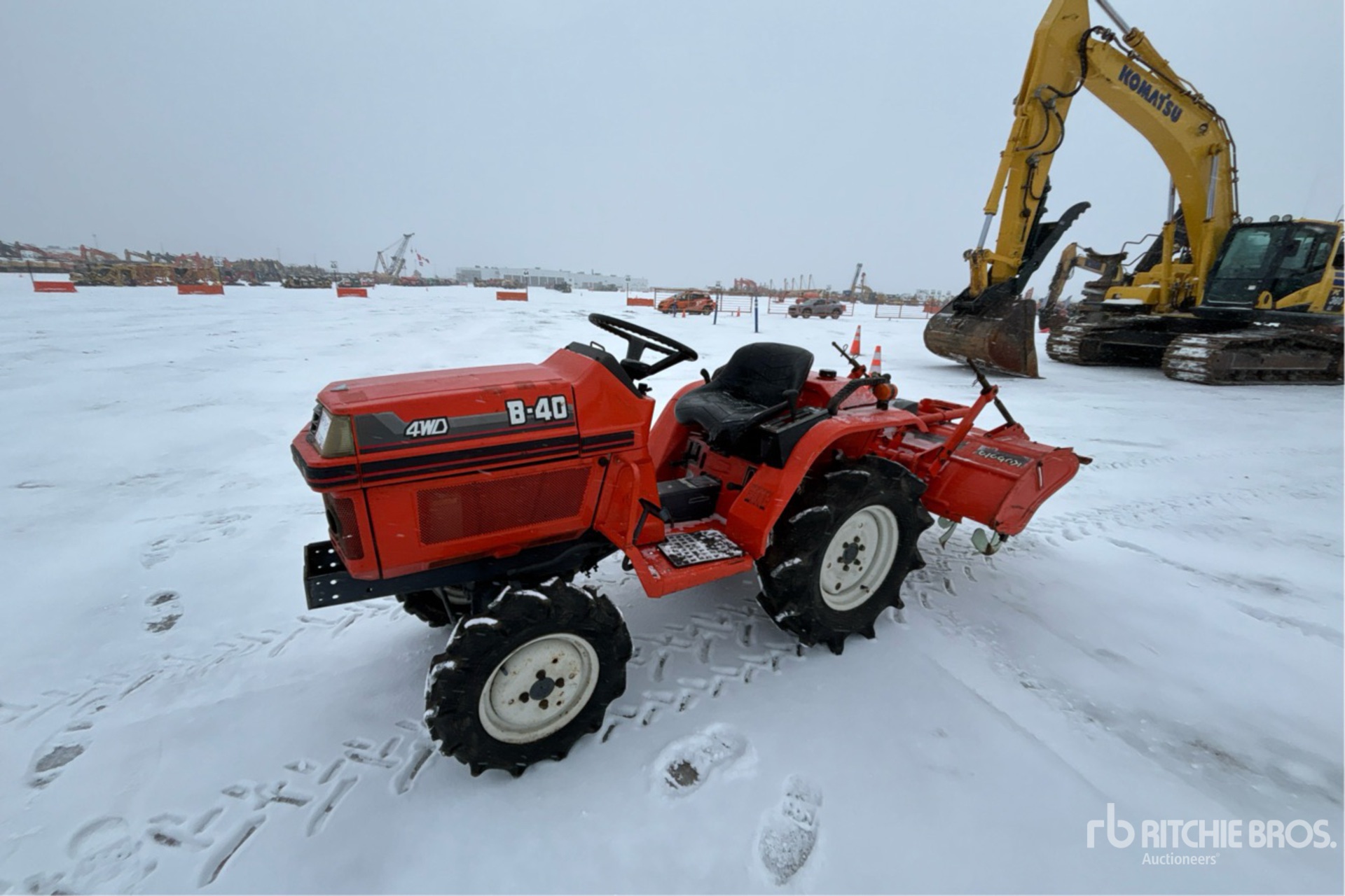 General Appearance with Picture, Left Front Corner