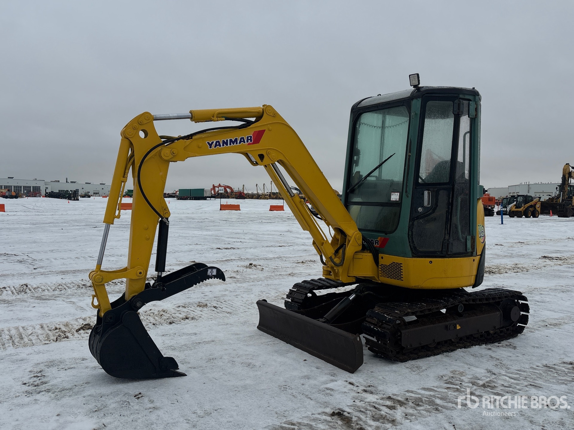 General Appearance with Picture, Left Front Corner