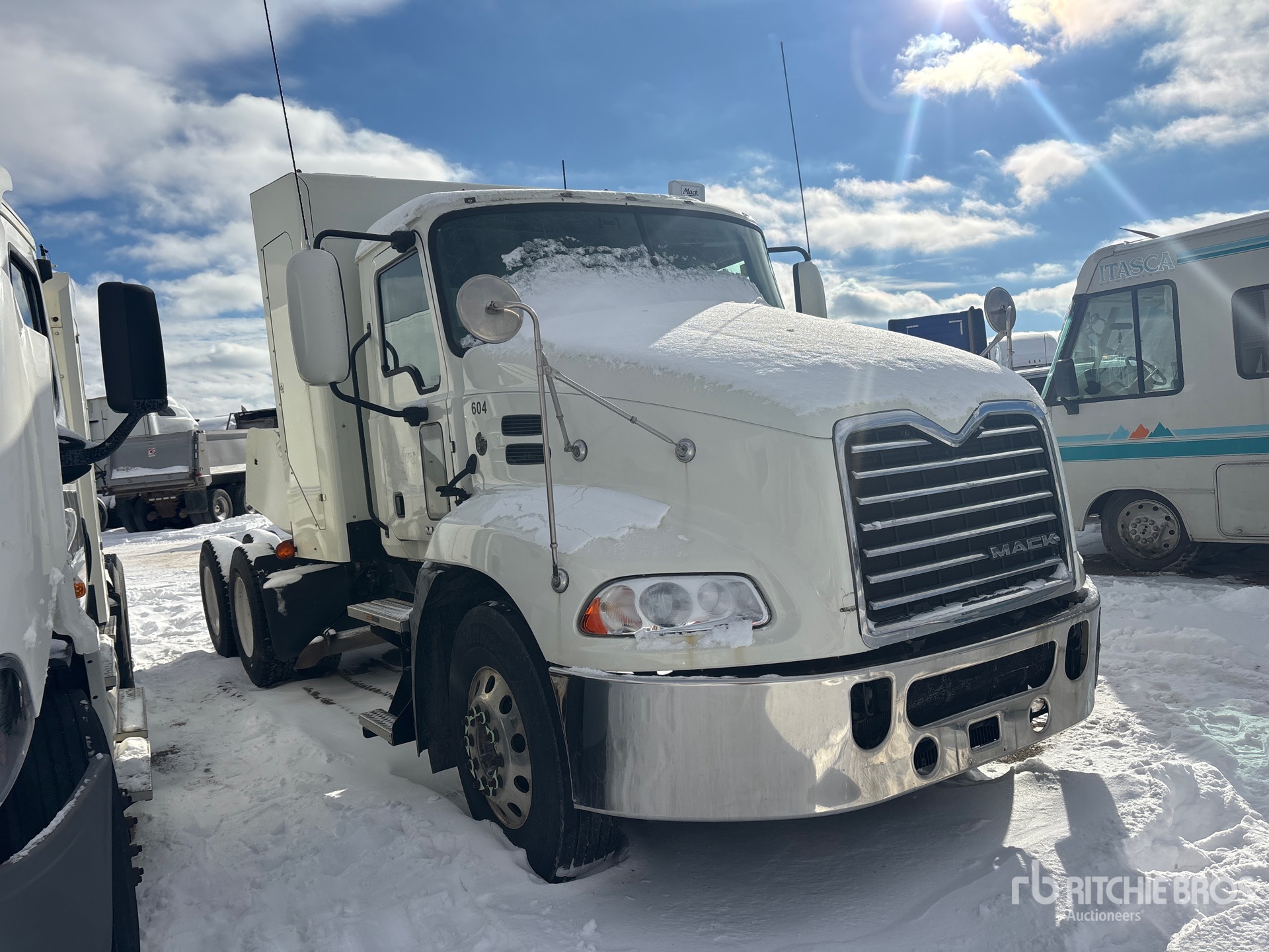 General Appearance with Picture, Right Front Corner