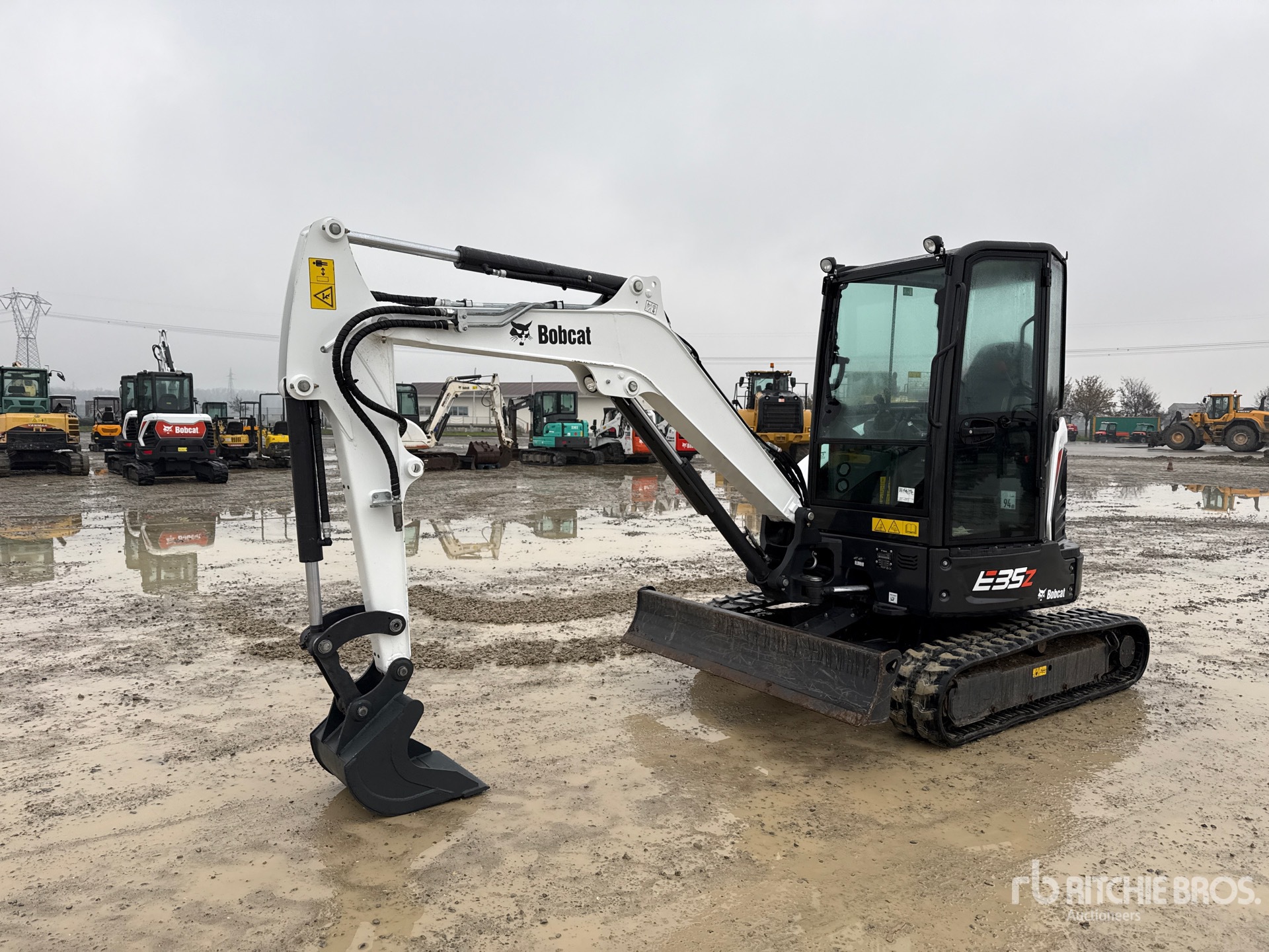 General Appearance with Picture, Left Front Corner