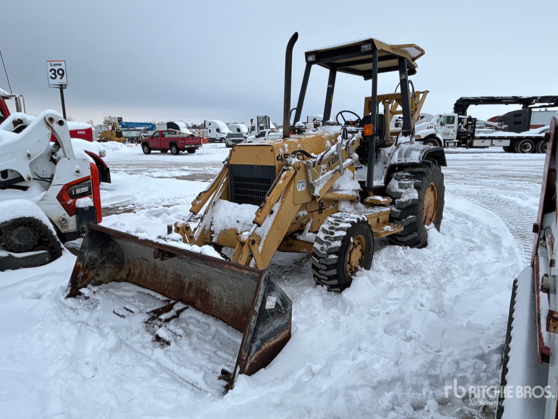 General Appearance with Foto, angolo anteriore sinistro
