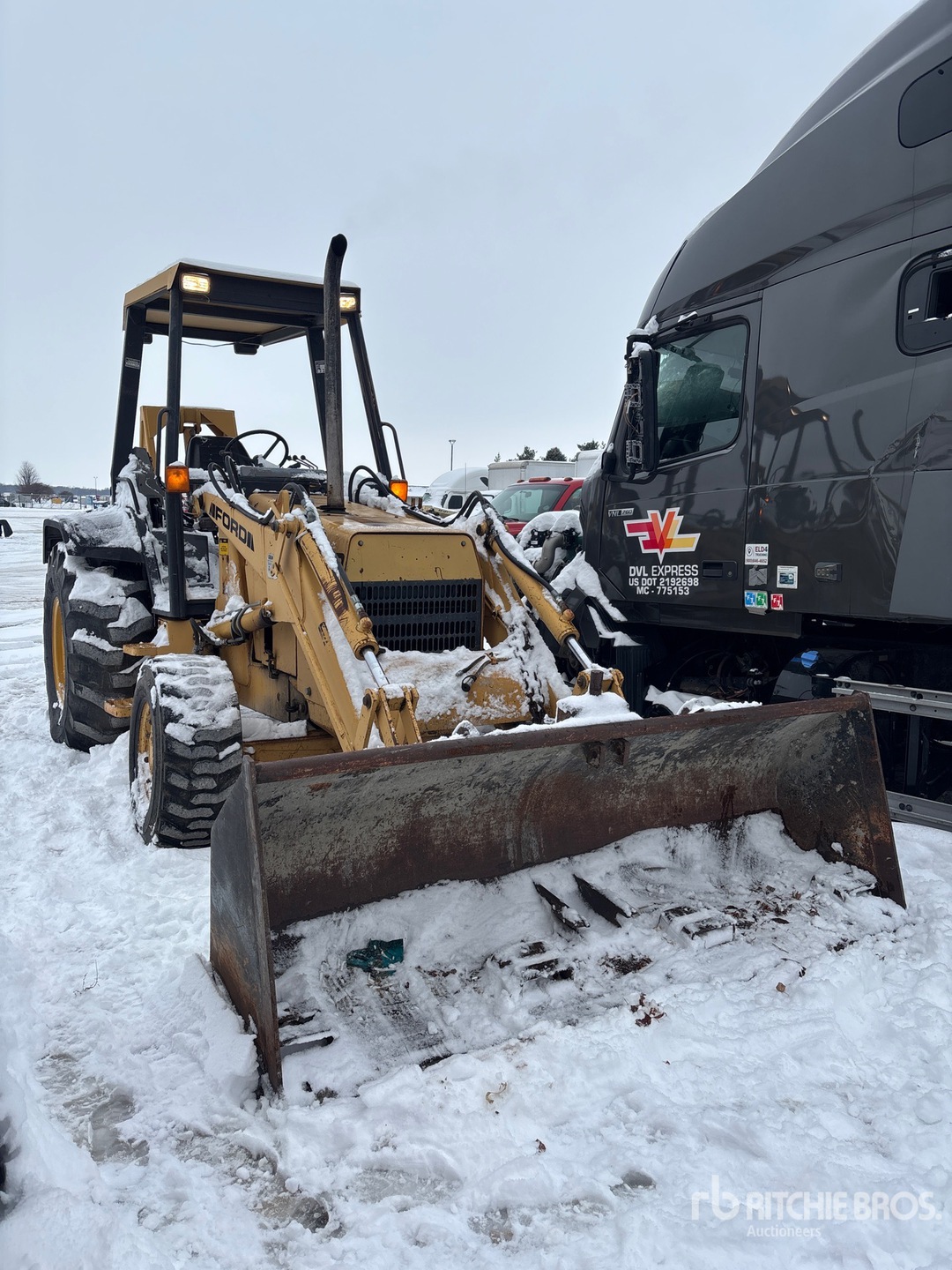 General Appearance with Foto, angolo anteriore destro