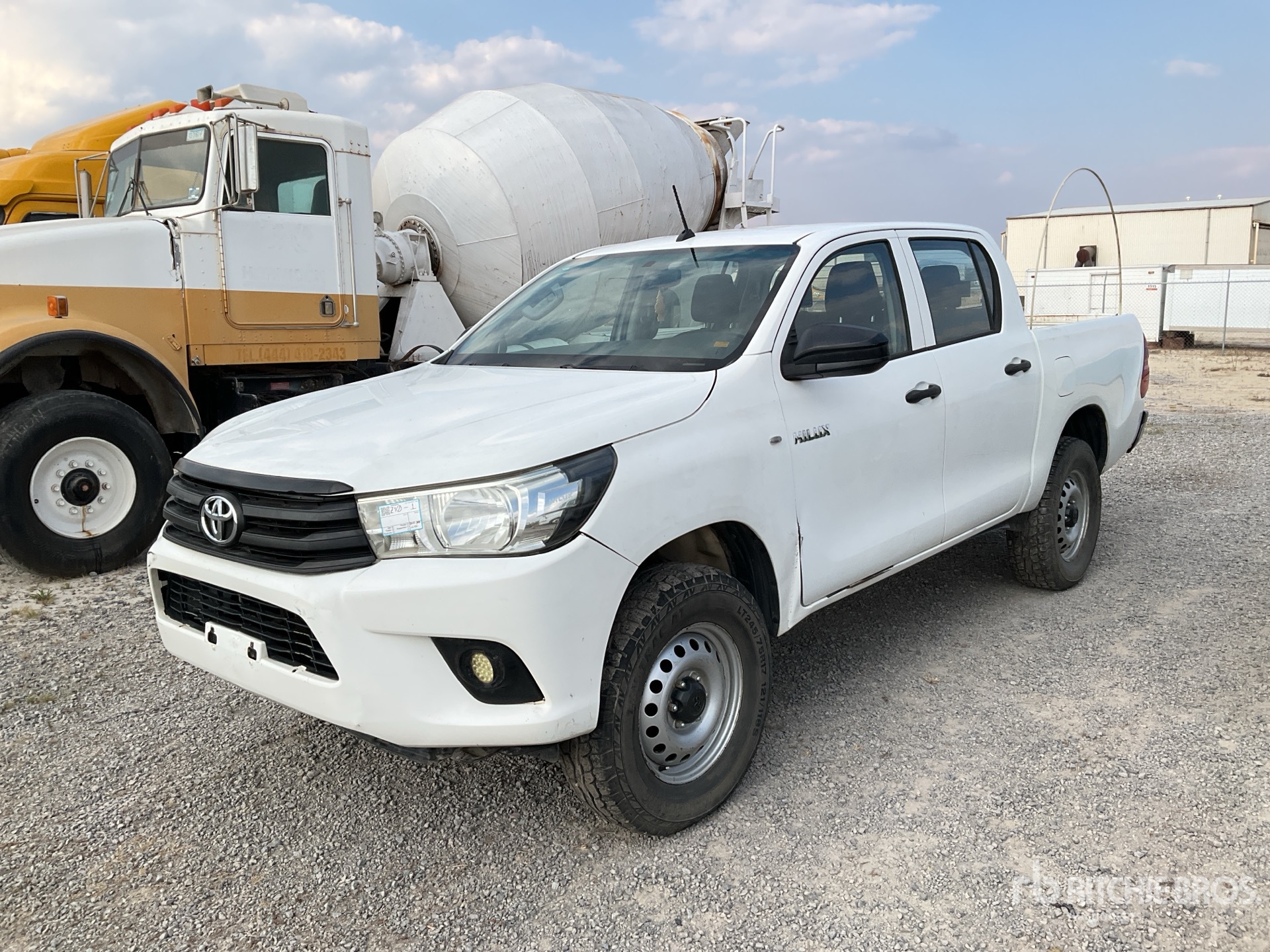 General Appearance with Featured Photo