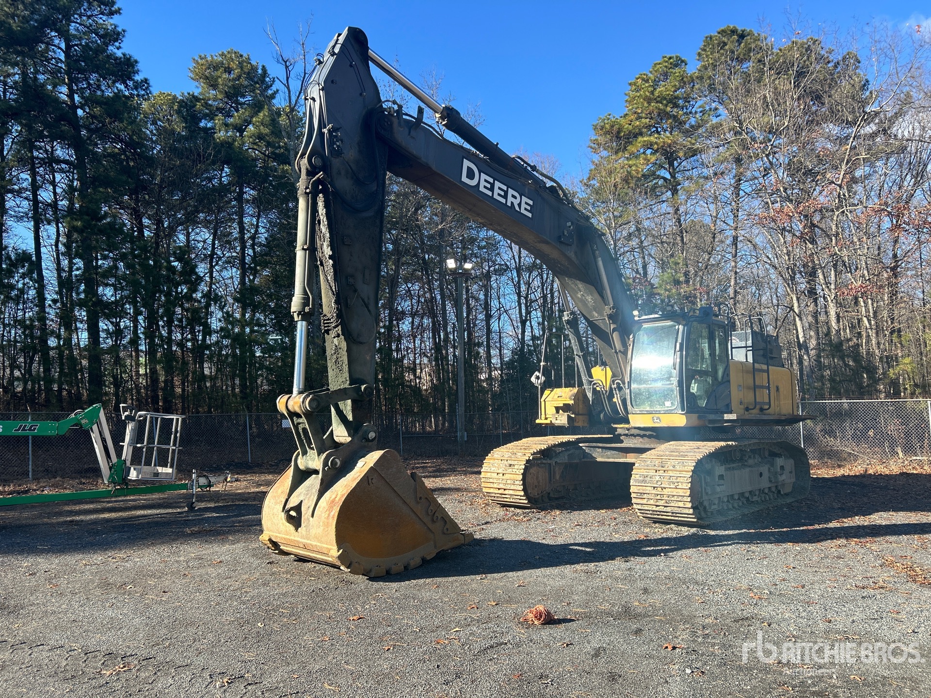 General Appearance with Featured Photo