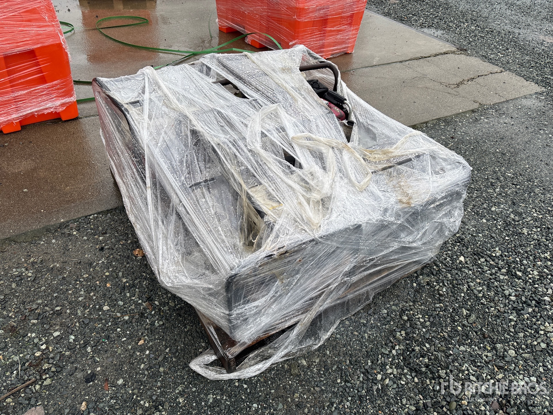 General Appearance with Image, coin arrière droit