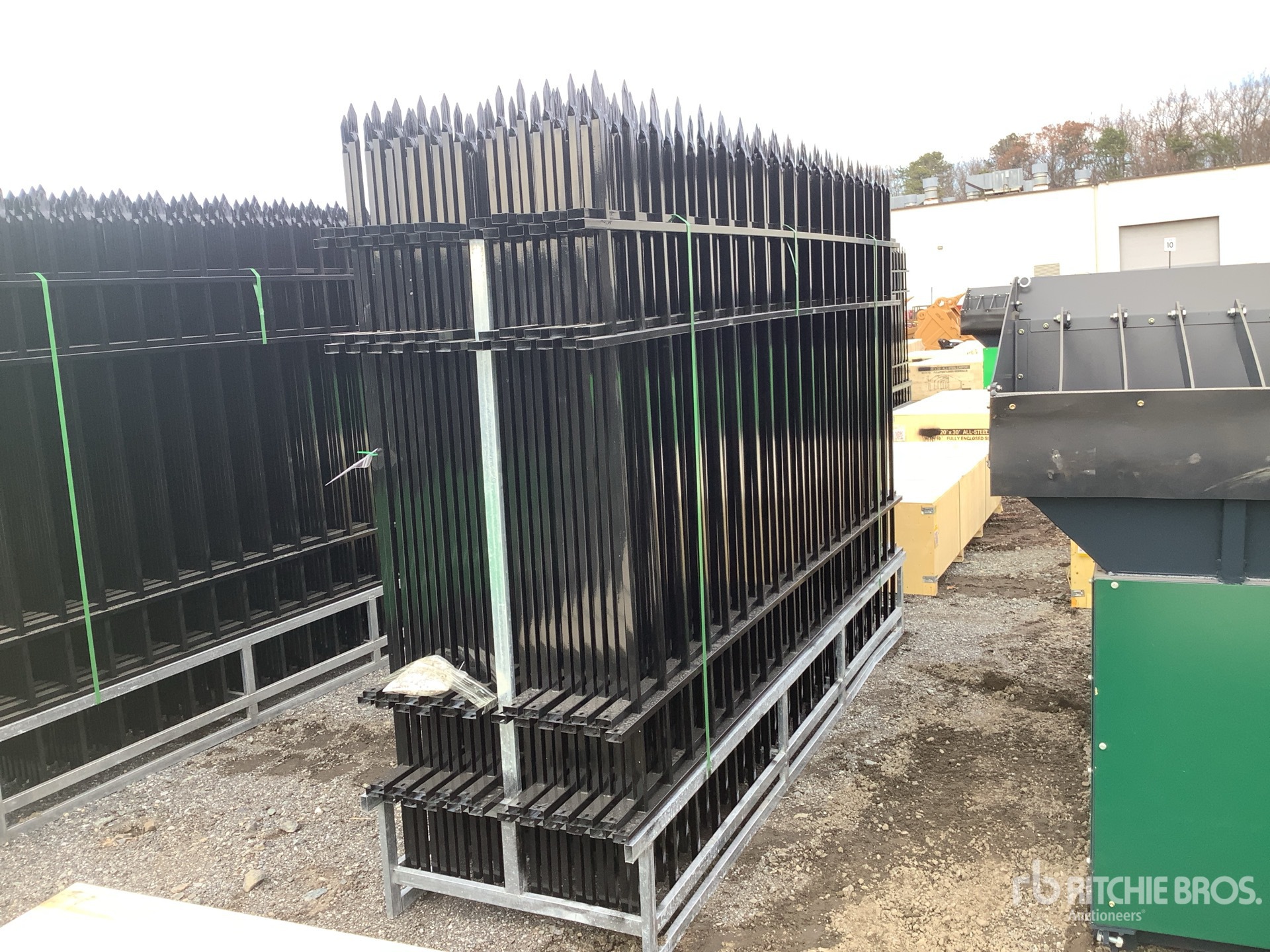 Aspect général with Image, coin arrière droit