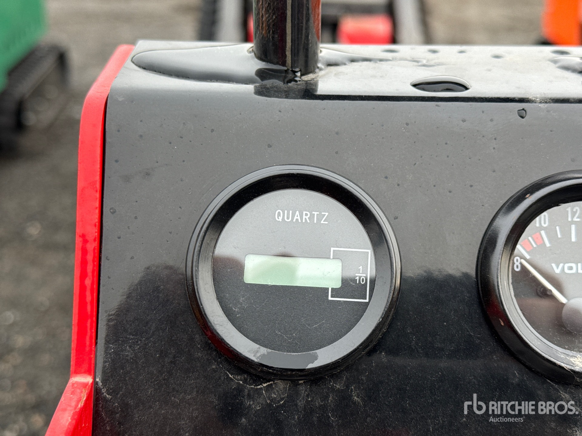 General Appearance with Hour Meter / Odometer