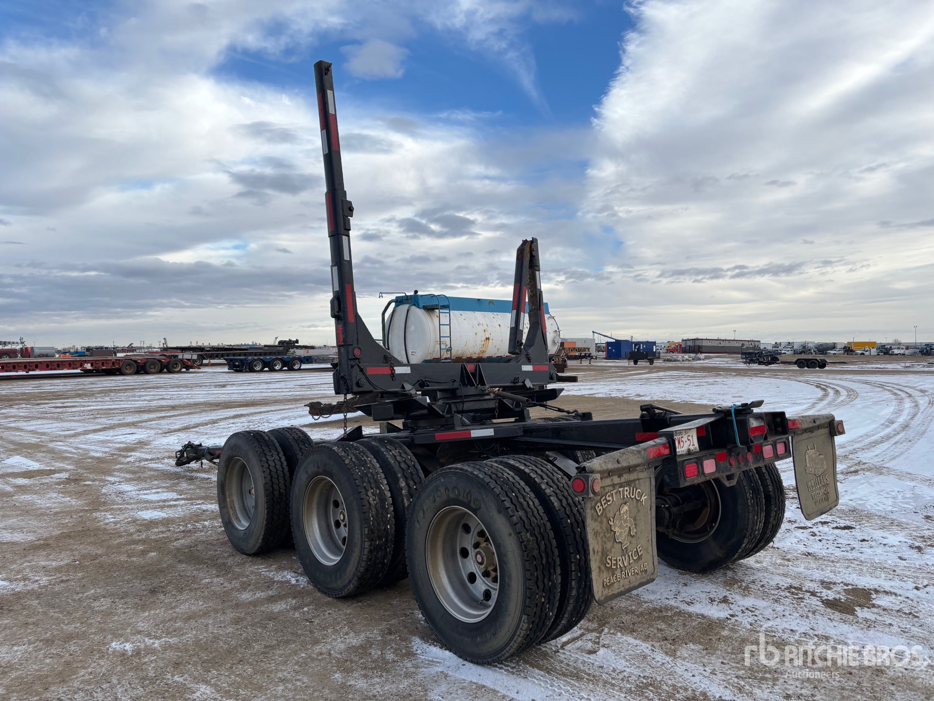 General Appearance with Foto, angolo posteriore sinistro