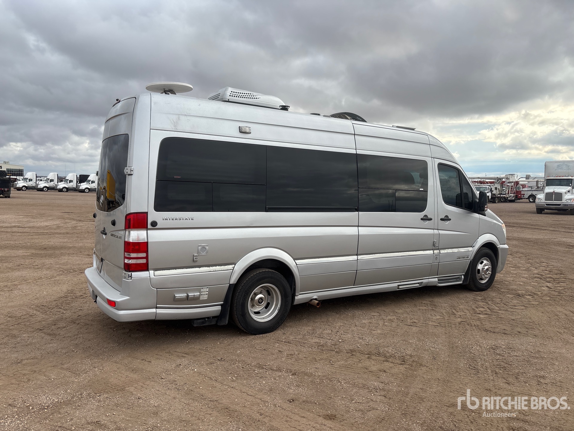 General Appearance with Image, coin arrière droit