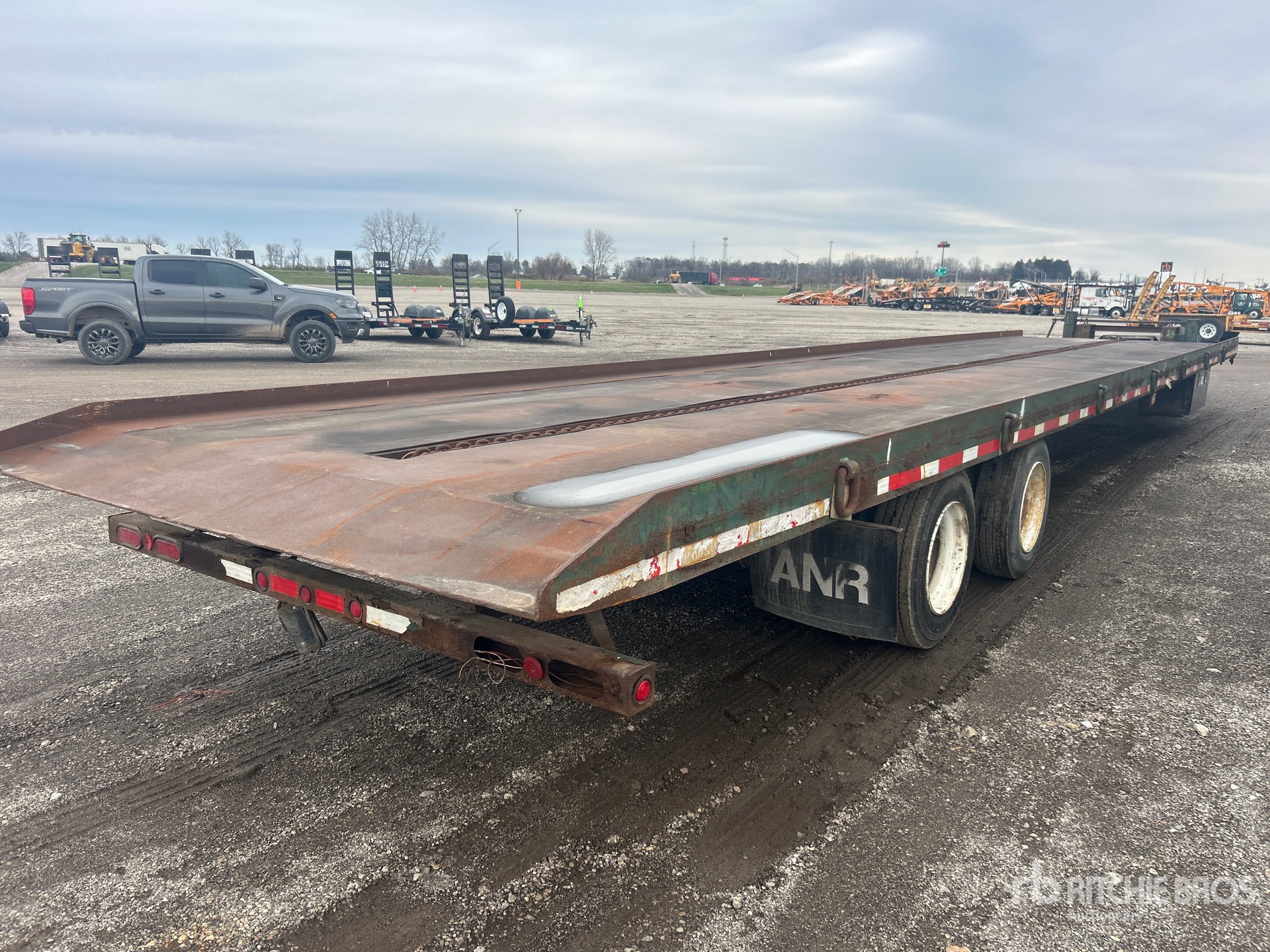 Aspect général with Image, coin arrière droit