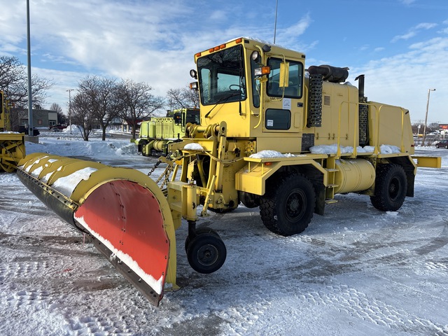 1993 Oshkosh HB-2518-MP3 Snow Plow Truck 1993 Oshkosh HB-2518-MP3 Snow Plow Truck