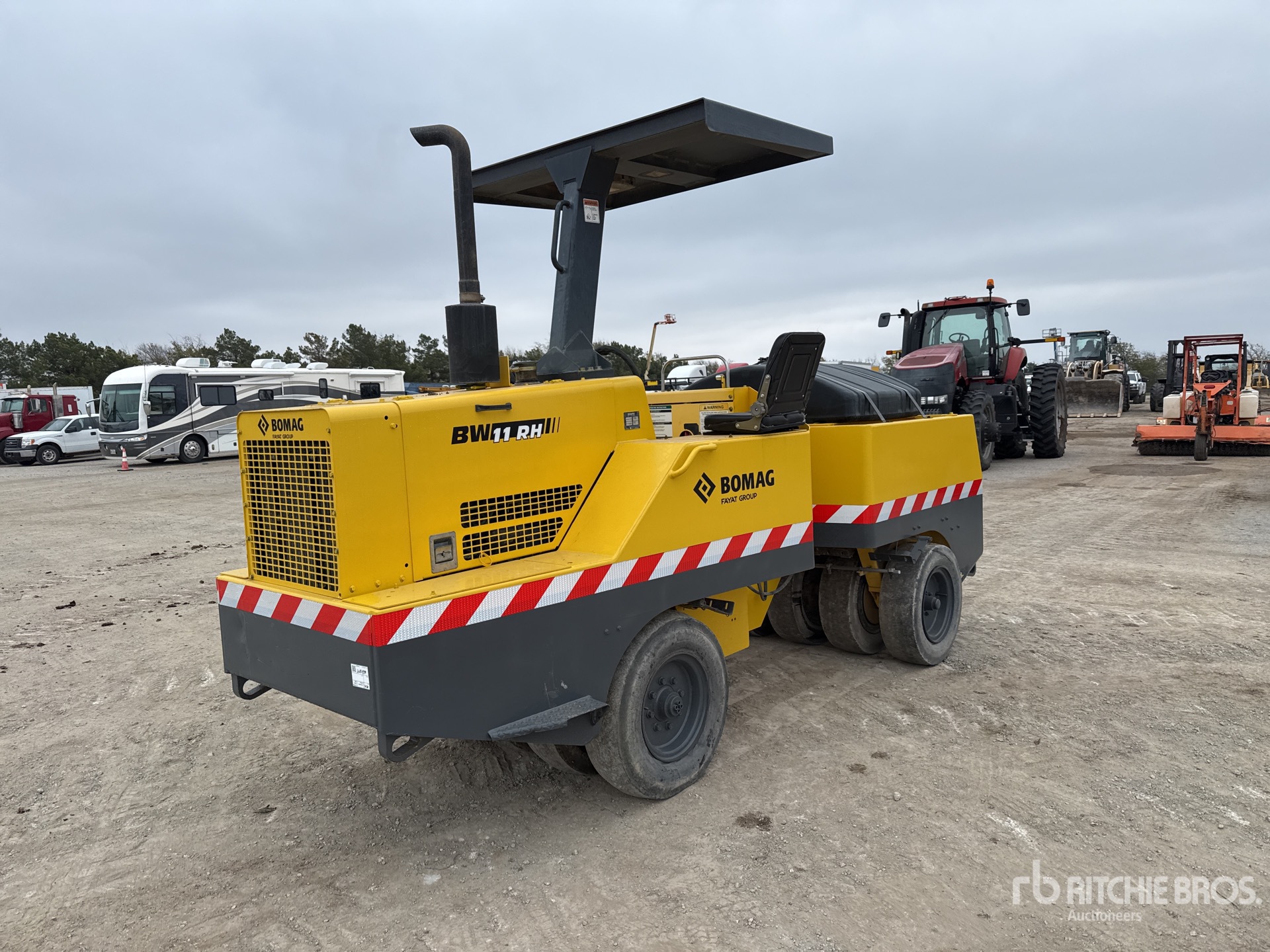 General Appearance with Featured Photo