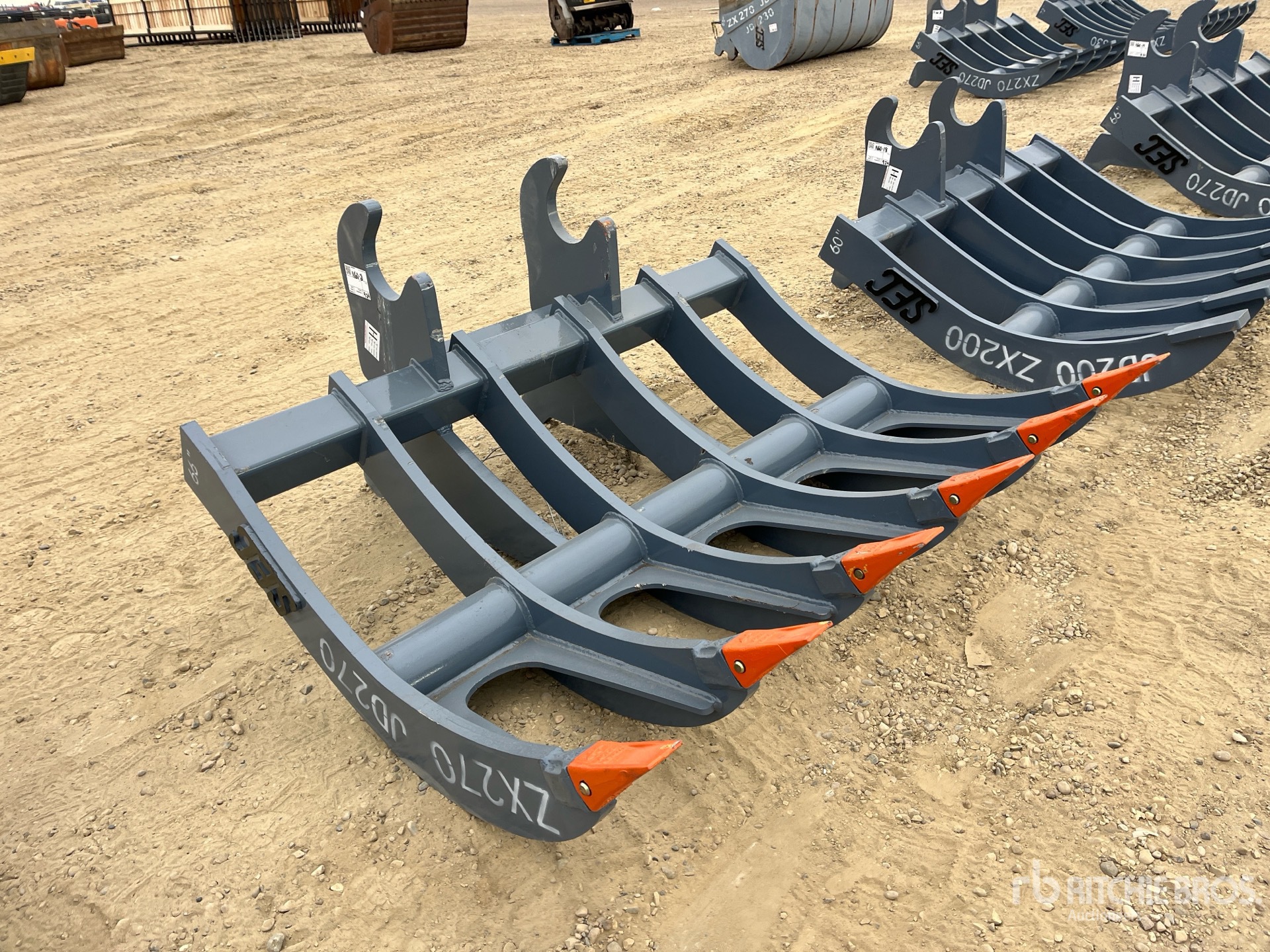 General Appearance with Bild, Ecke vorne rechts