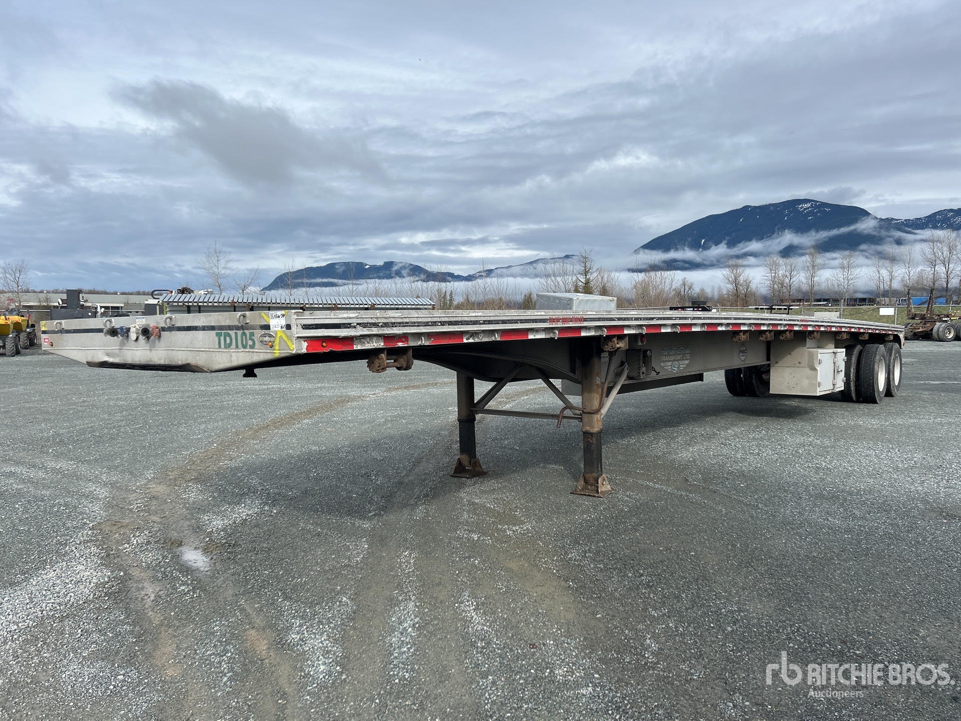 General Appearance with Image, coin avant gauche