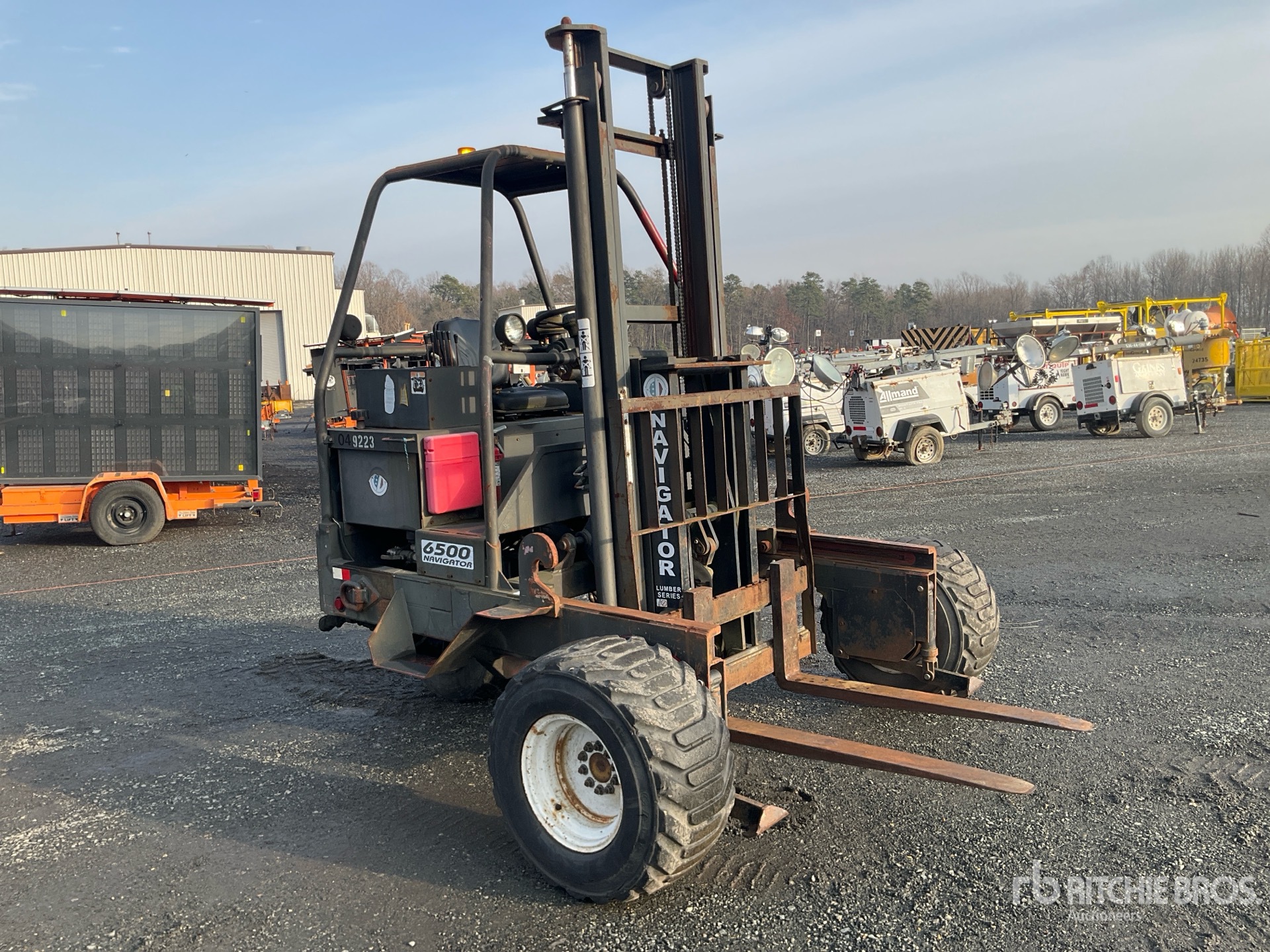 General Appearance with Picture, Right Front Corner