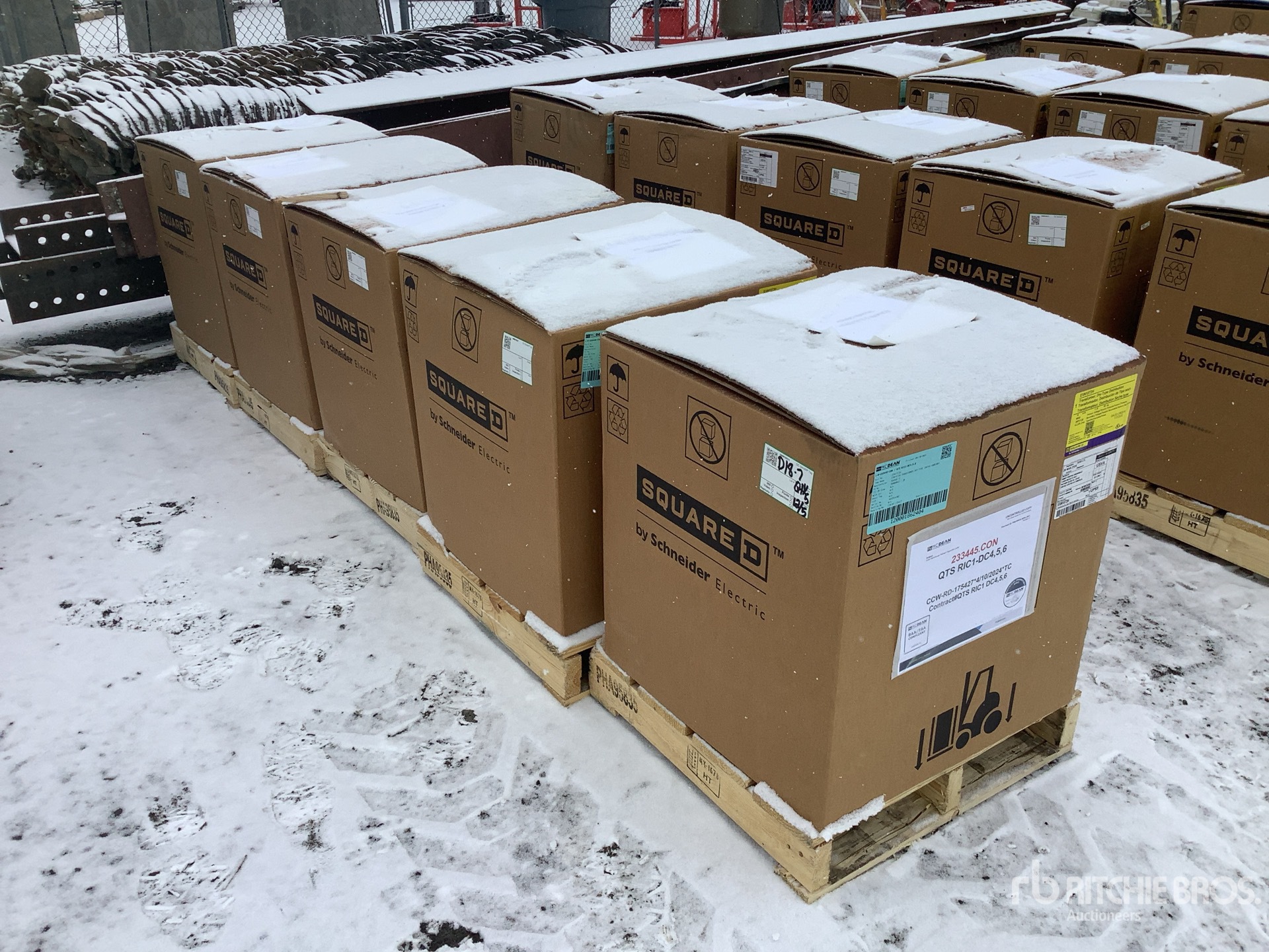 General Appearance with Bild, Ecke hinten rechts