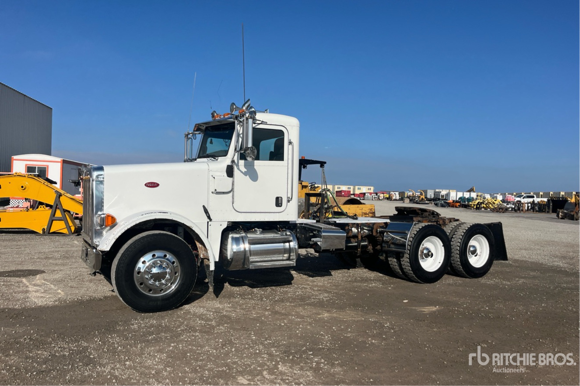 General Appearance with Image, coin avant gauche