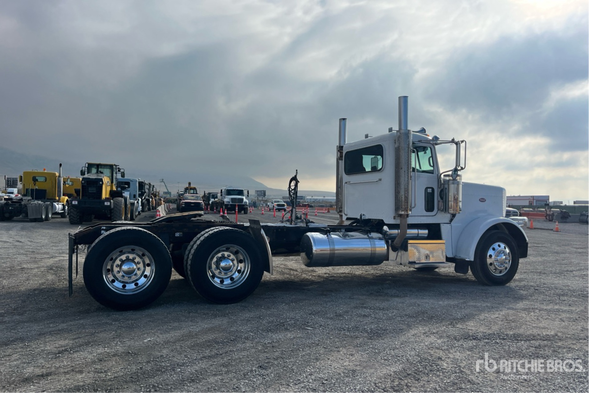 General Appearance with Image, coin arrière droit