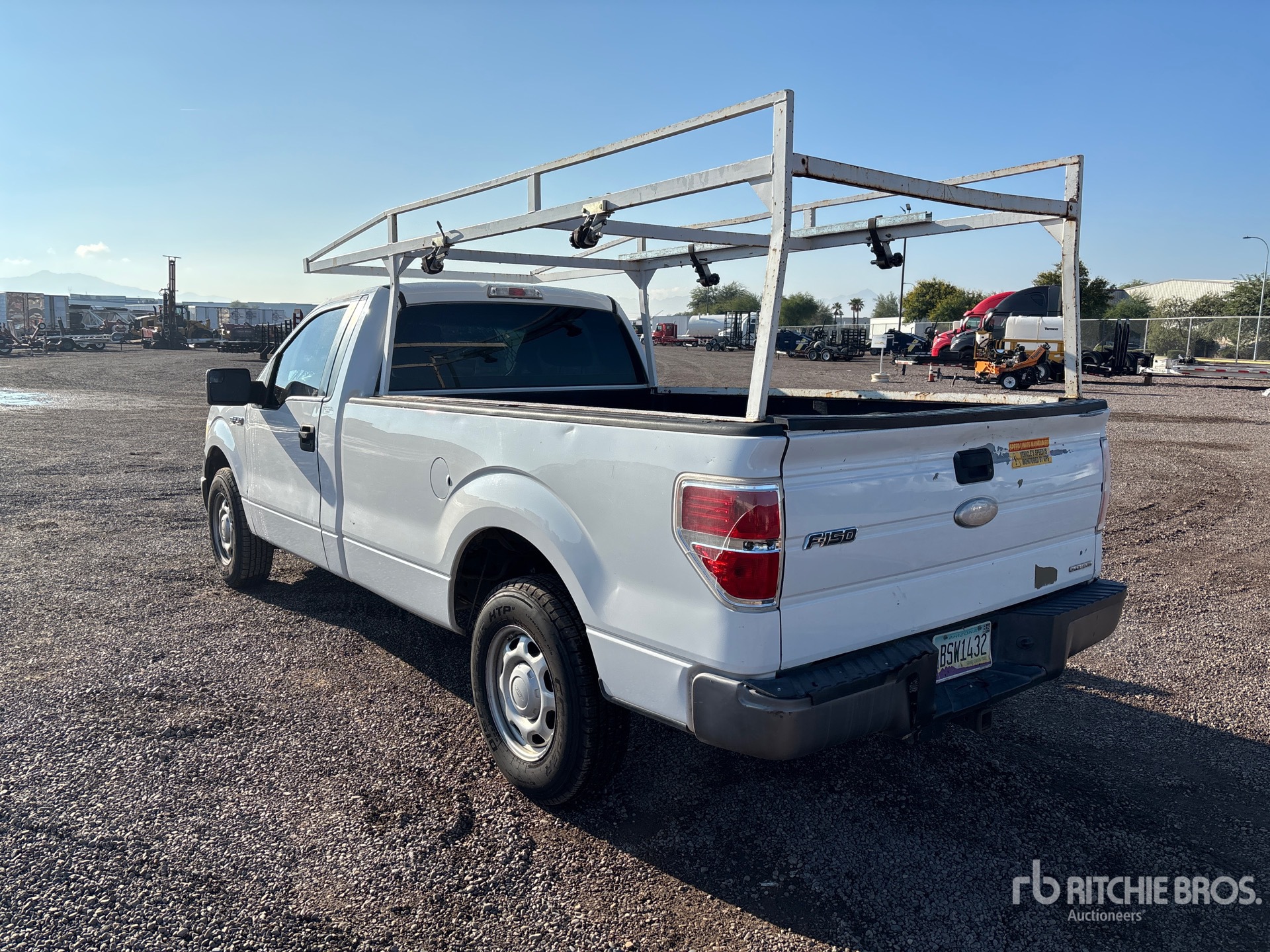 General Appearance with Picture, Left Rear Corner