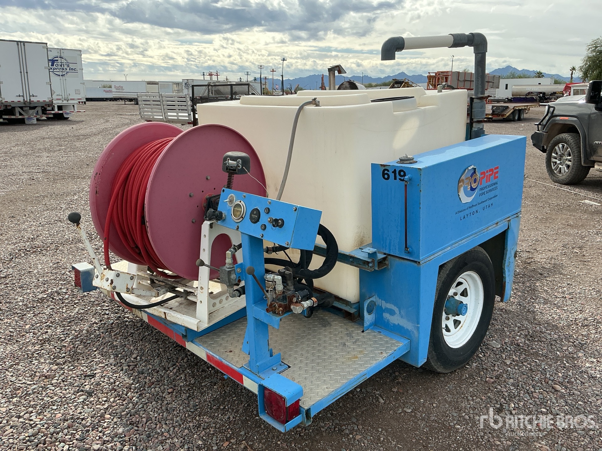 General Appearance with Picture, Right Rear Corner