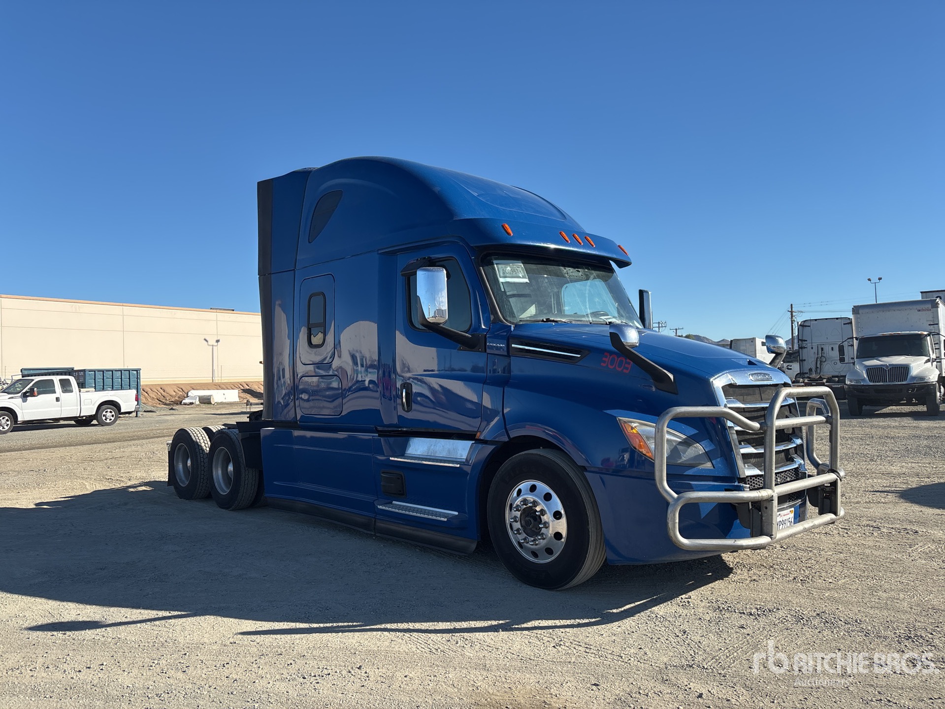 Aspect général with Image, coin avant droit