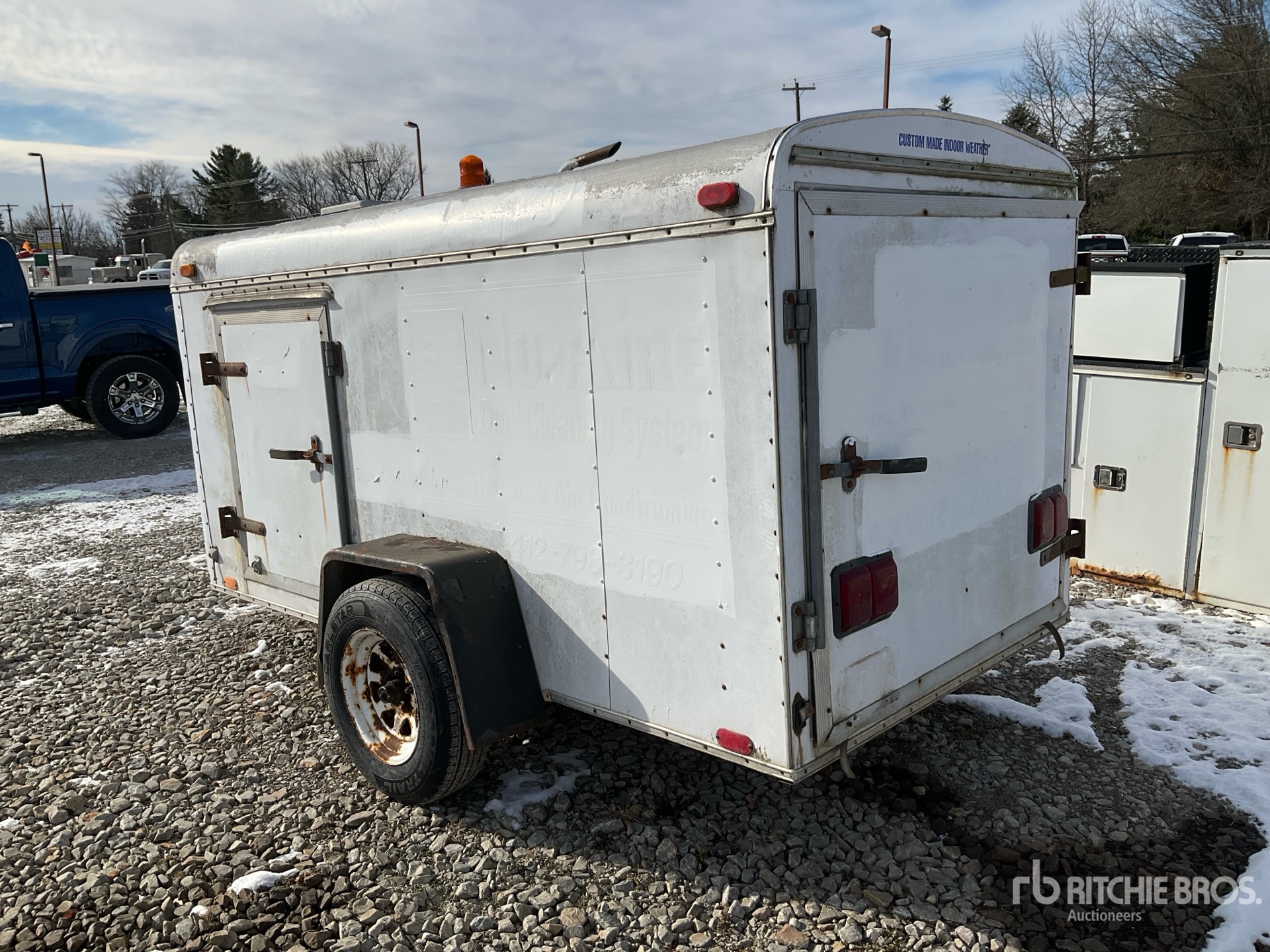 General Appearance with Picture, Left Rear Corner