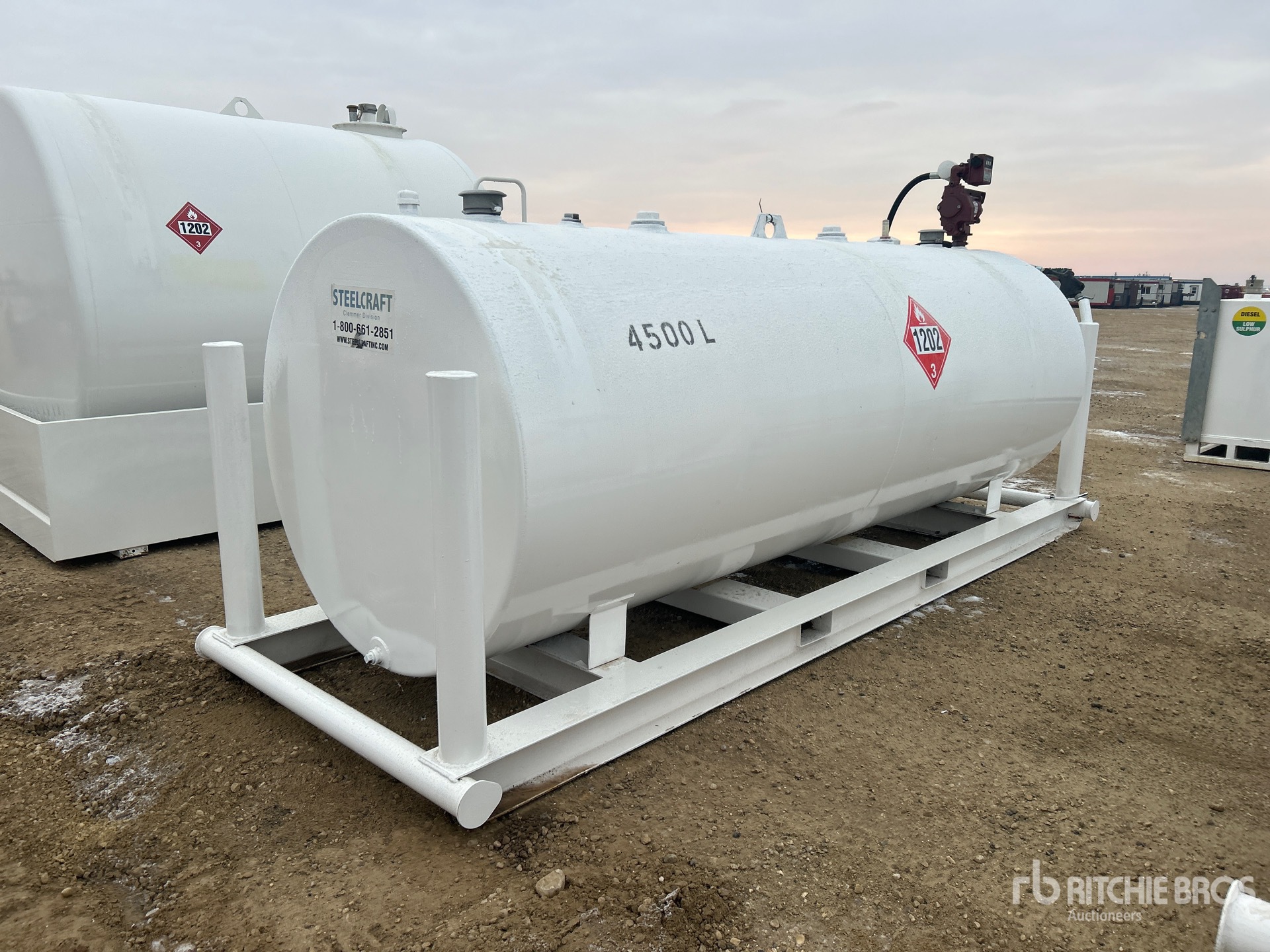 General Appearance with Picture, Right Rear Corner