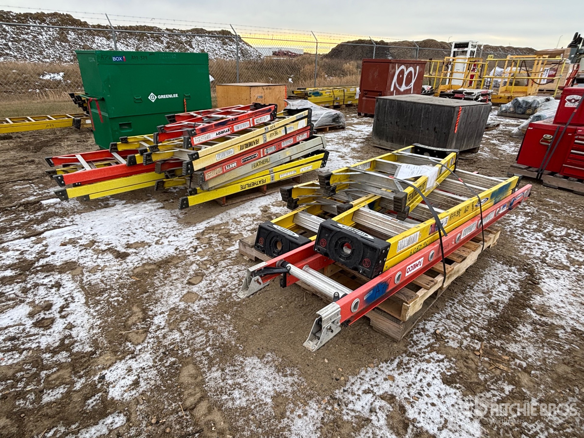 Aspect général with Image, coin avant droit