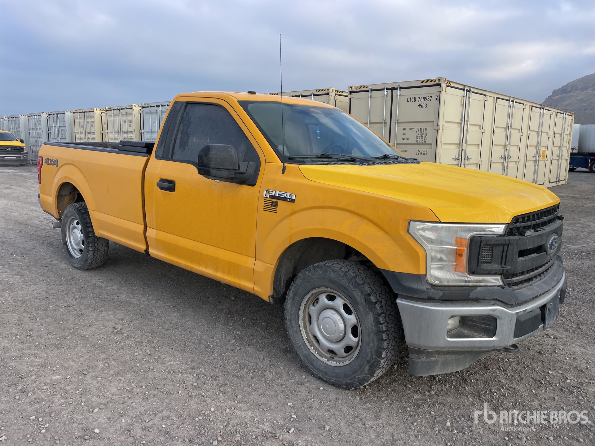 General Appearance with Image, coin avant droit