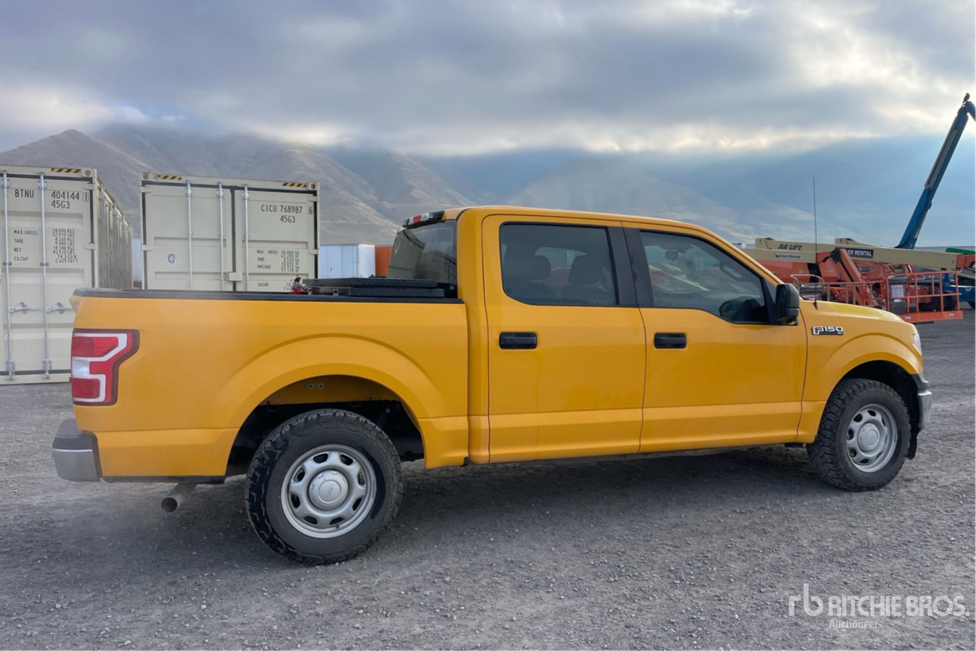 General Appearance with Picture, Right Rear Corner