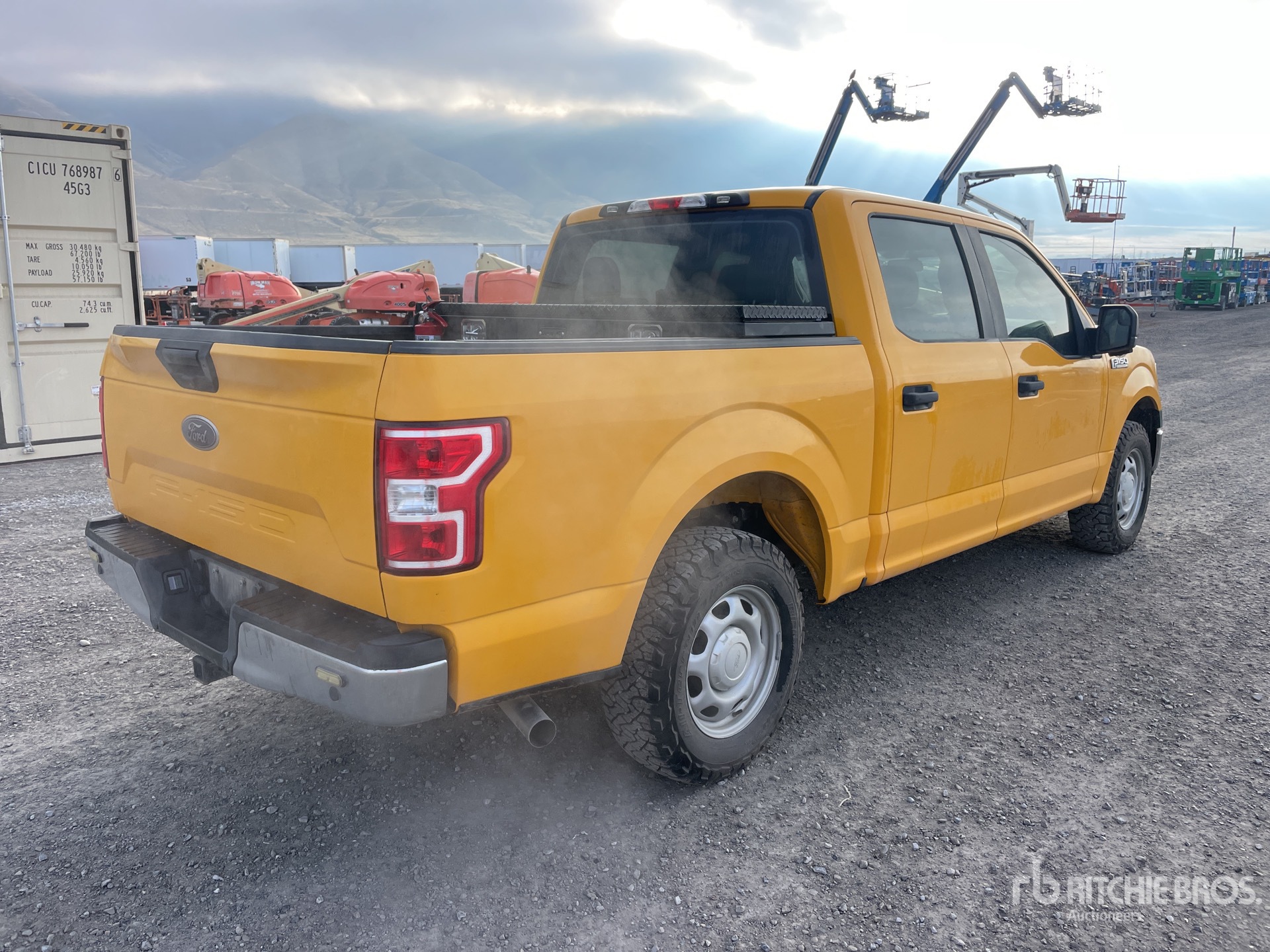 General Appearance with Picture, Right Rear Corner