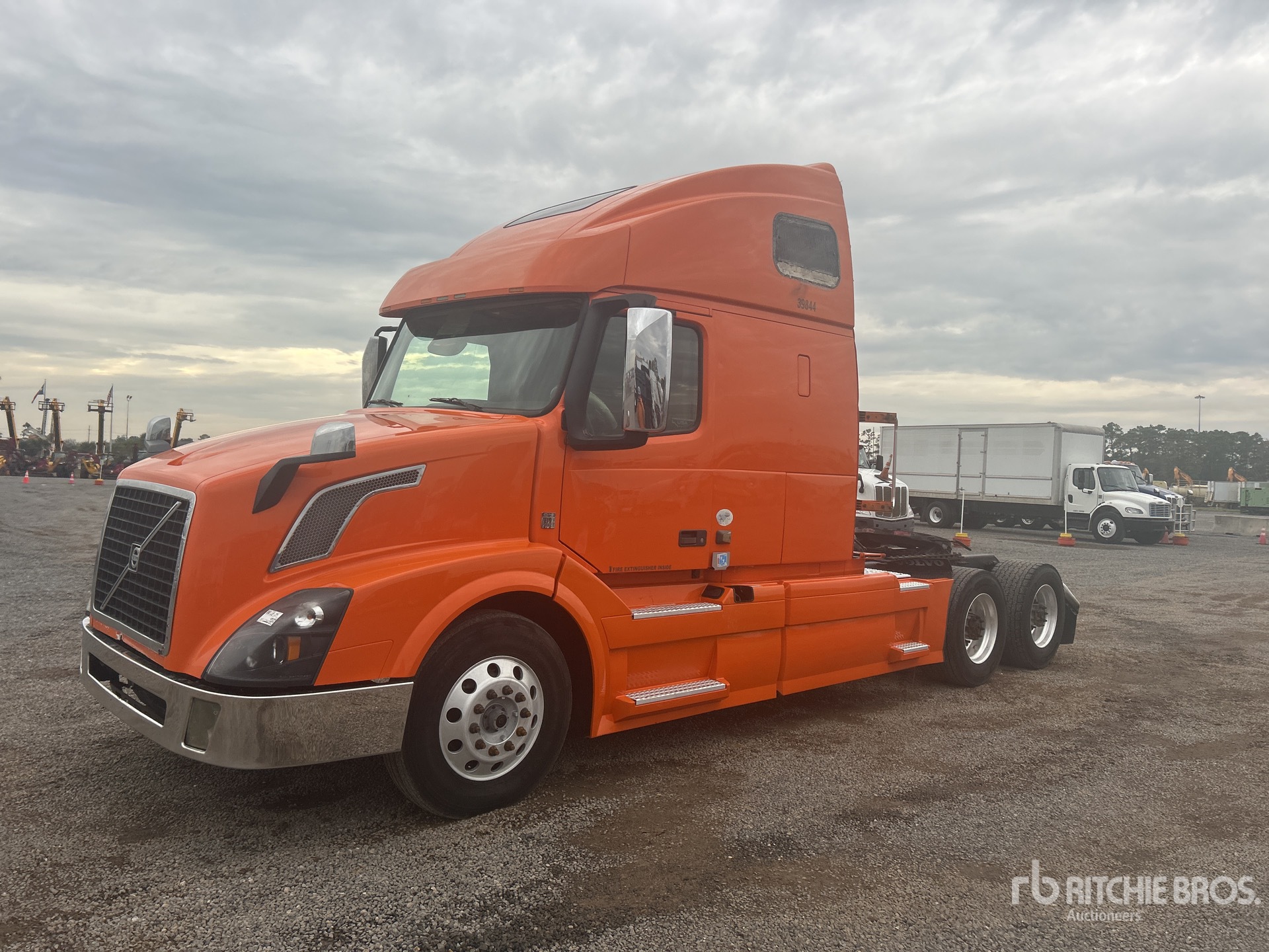 General Appearance with Imagen: esquina delantera izquierda