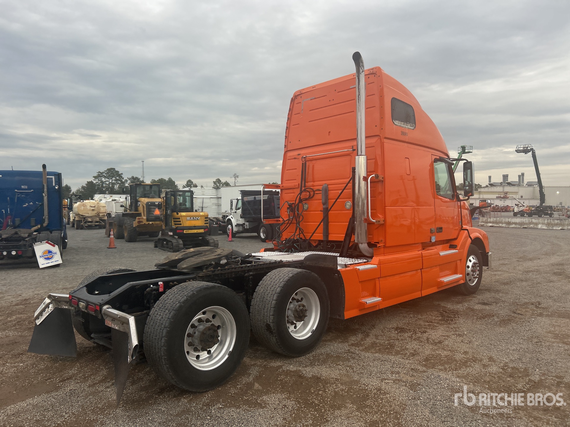 General Appearance with Imagen: esquina trasera derecha