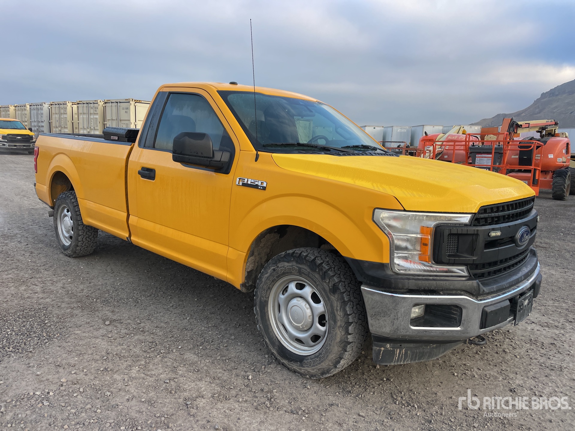 General Appearance with Picture, Right Front Corner