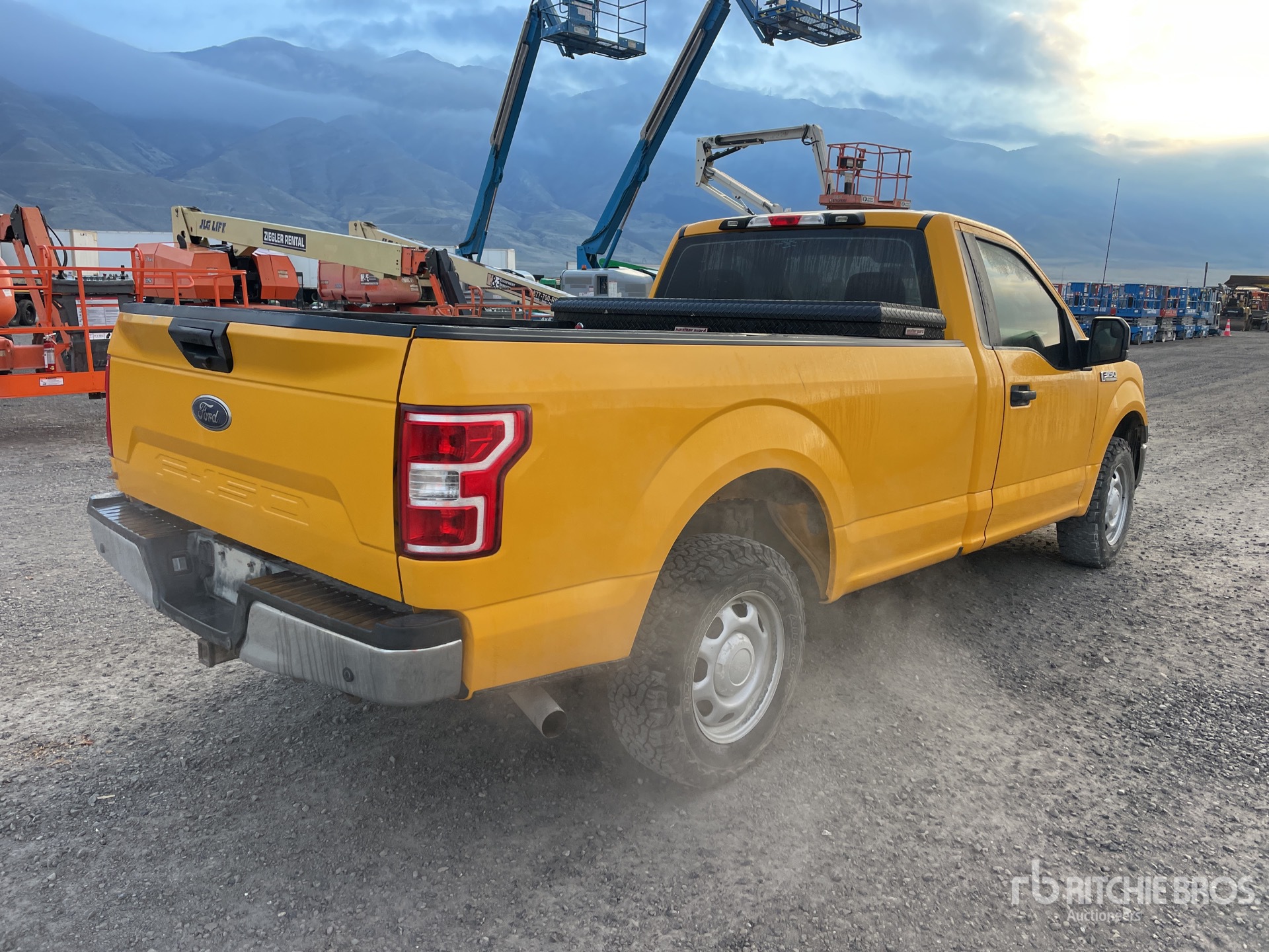 General Appearance with Picture, Right Rear Corner