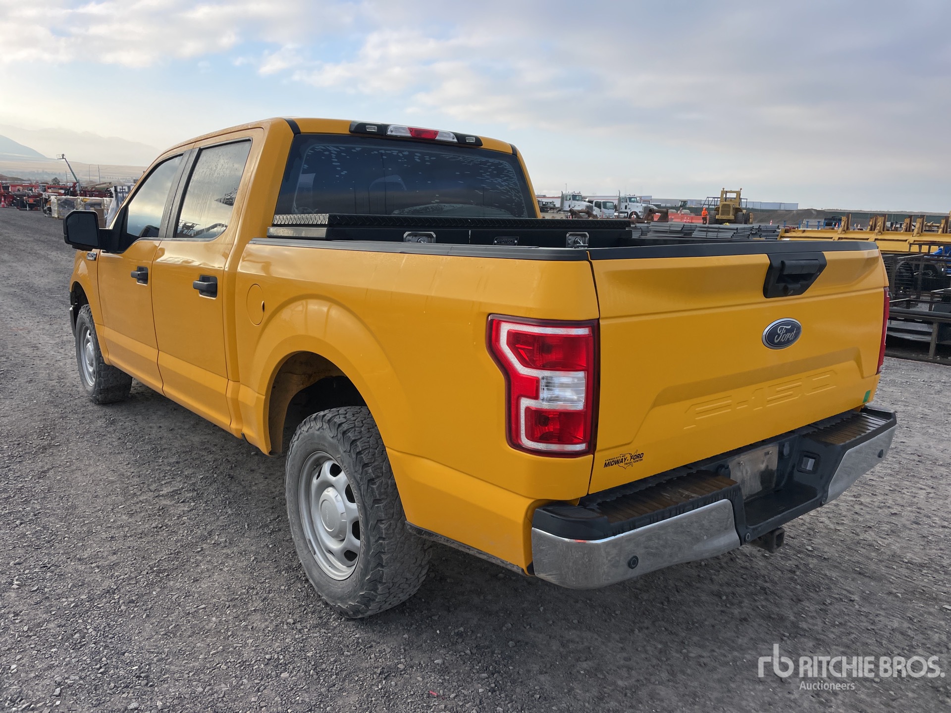 General Appearance with Picture, Left Rear Corner