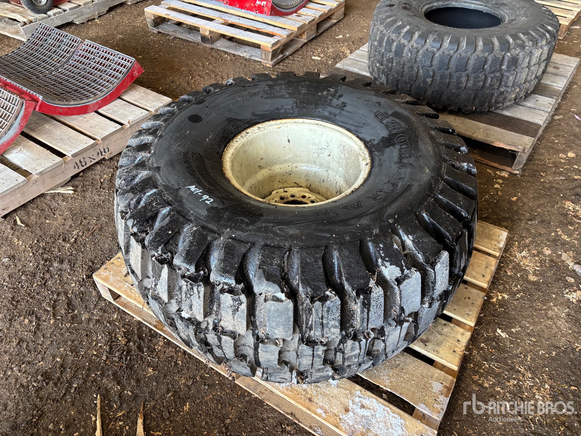 General Appearance with Picture, Left Front Corner