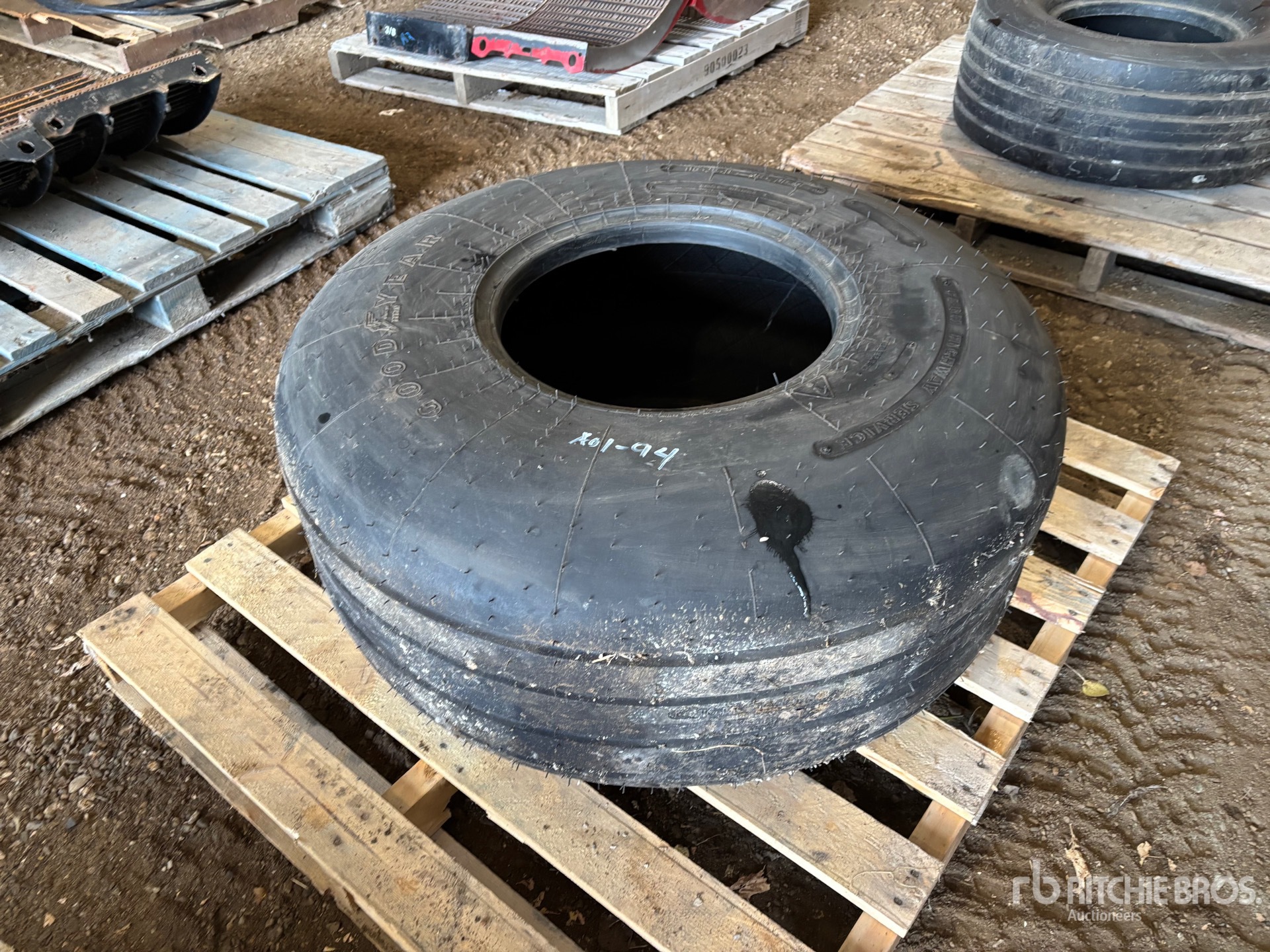 Aspect général with Image, coin avant gauche