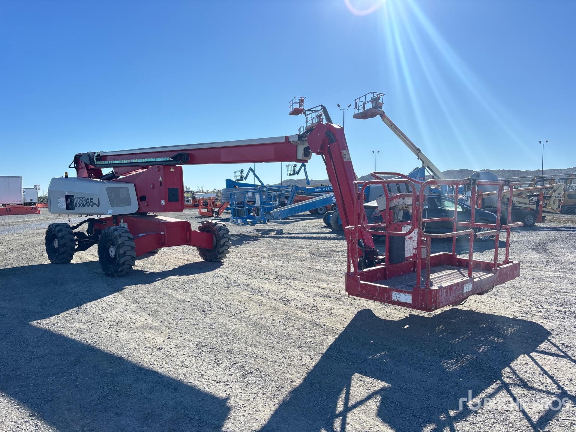 General Appearance with Picture, Right Front Corner