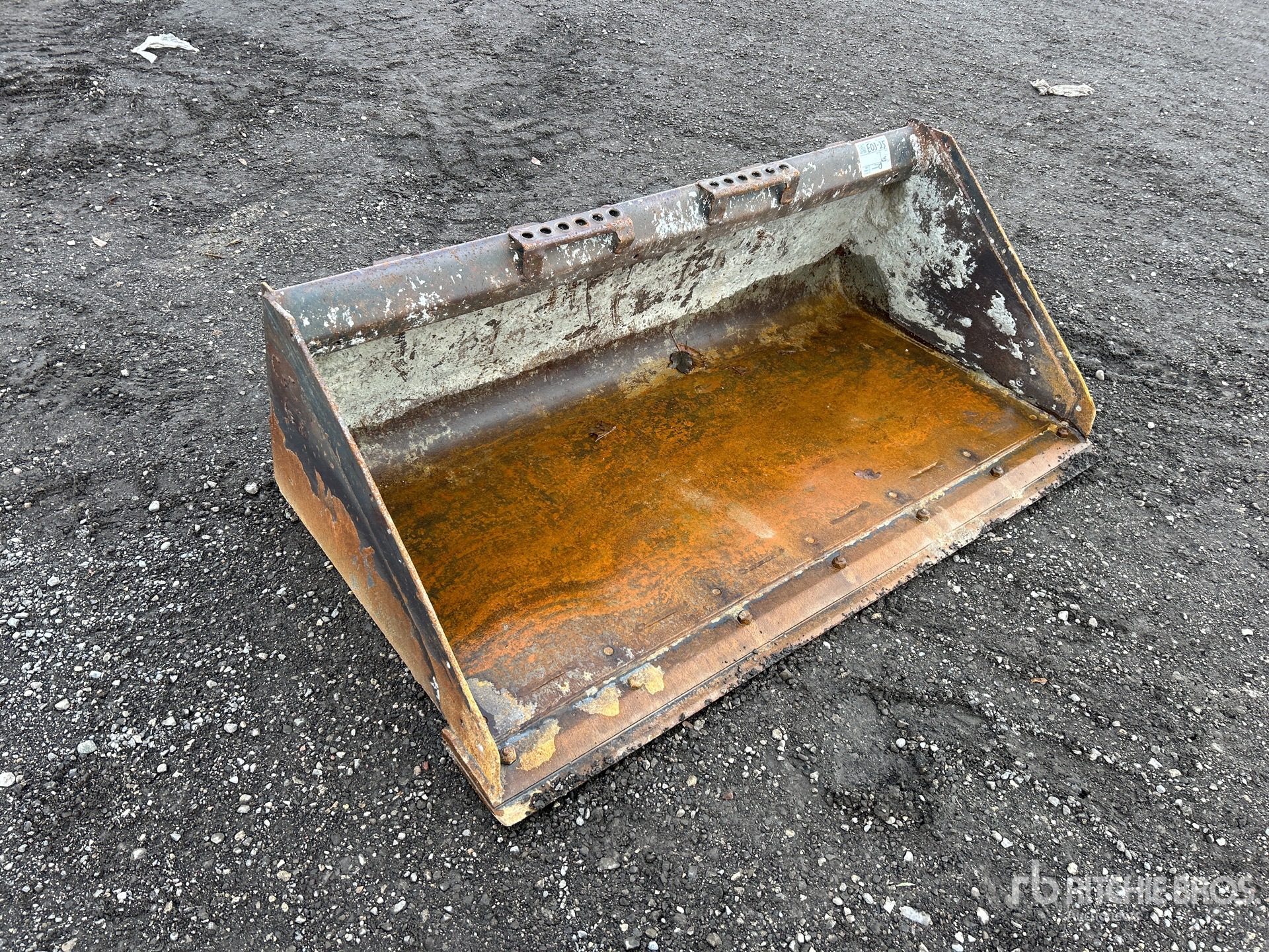 General Appearance with Bild, Ecke vorne rechts