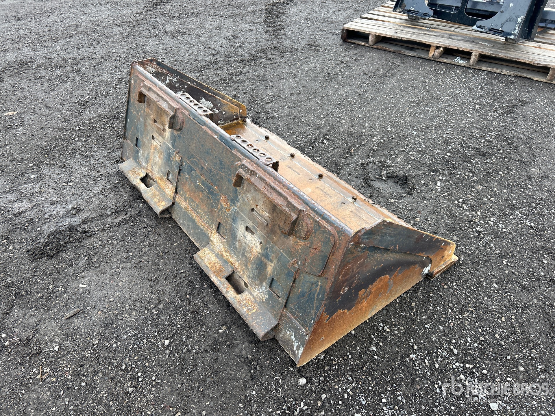 General Appearance with Bild, Ecke hinten rechts