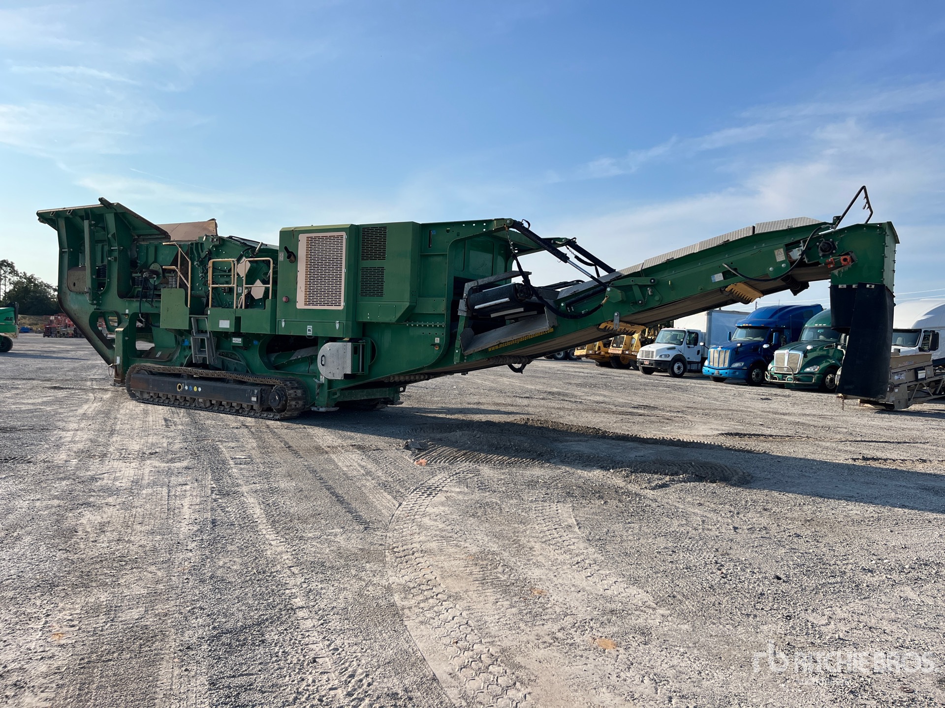 General Appearance with Imagen: esquina trasera derecha