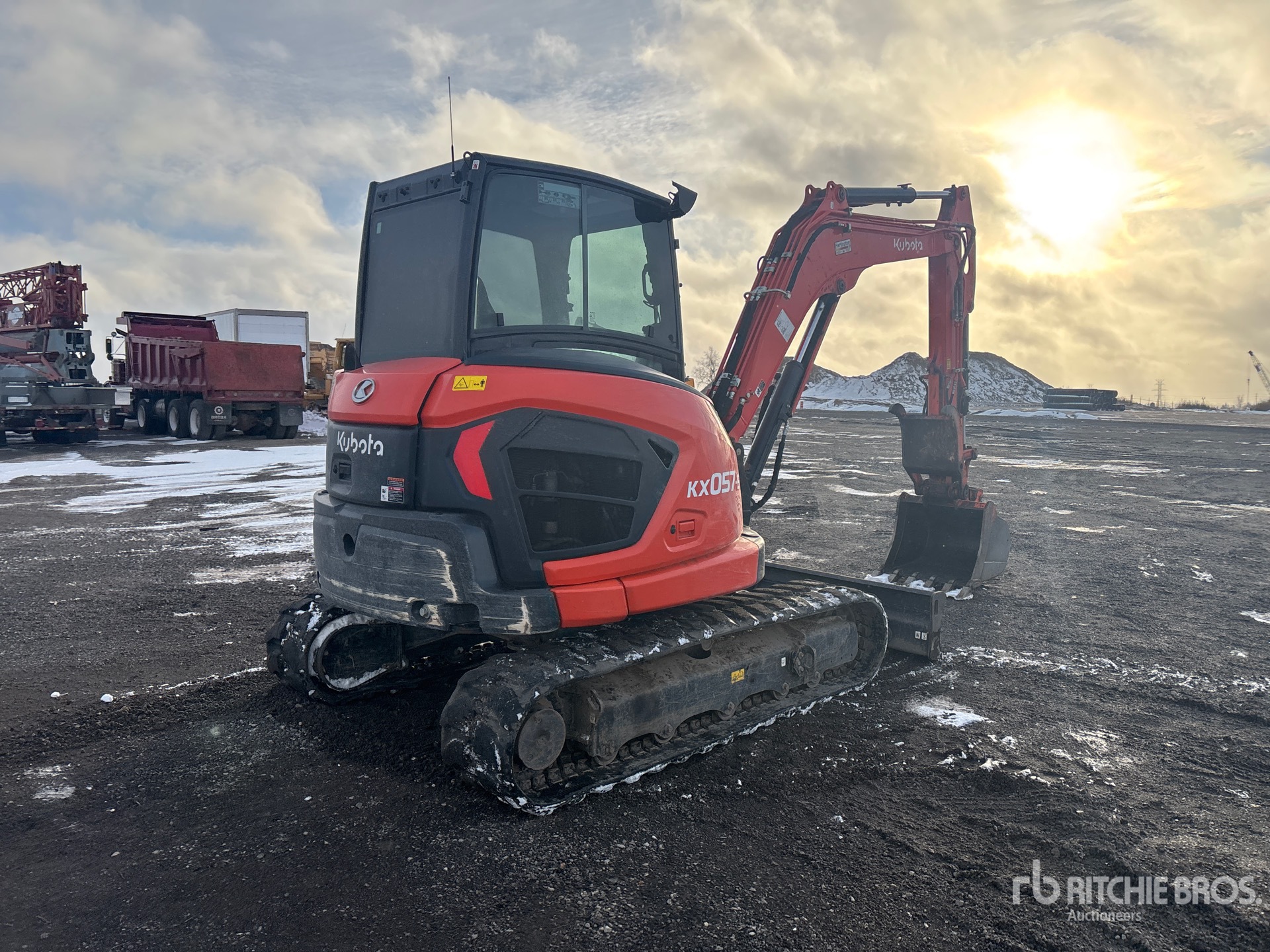 General Appearance with Picture, Right Rear Corner